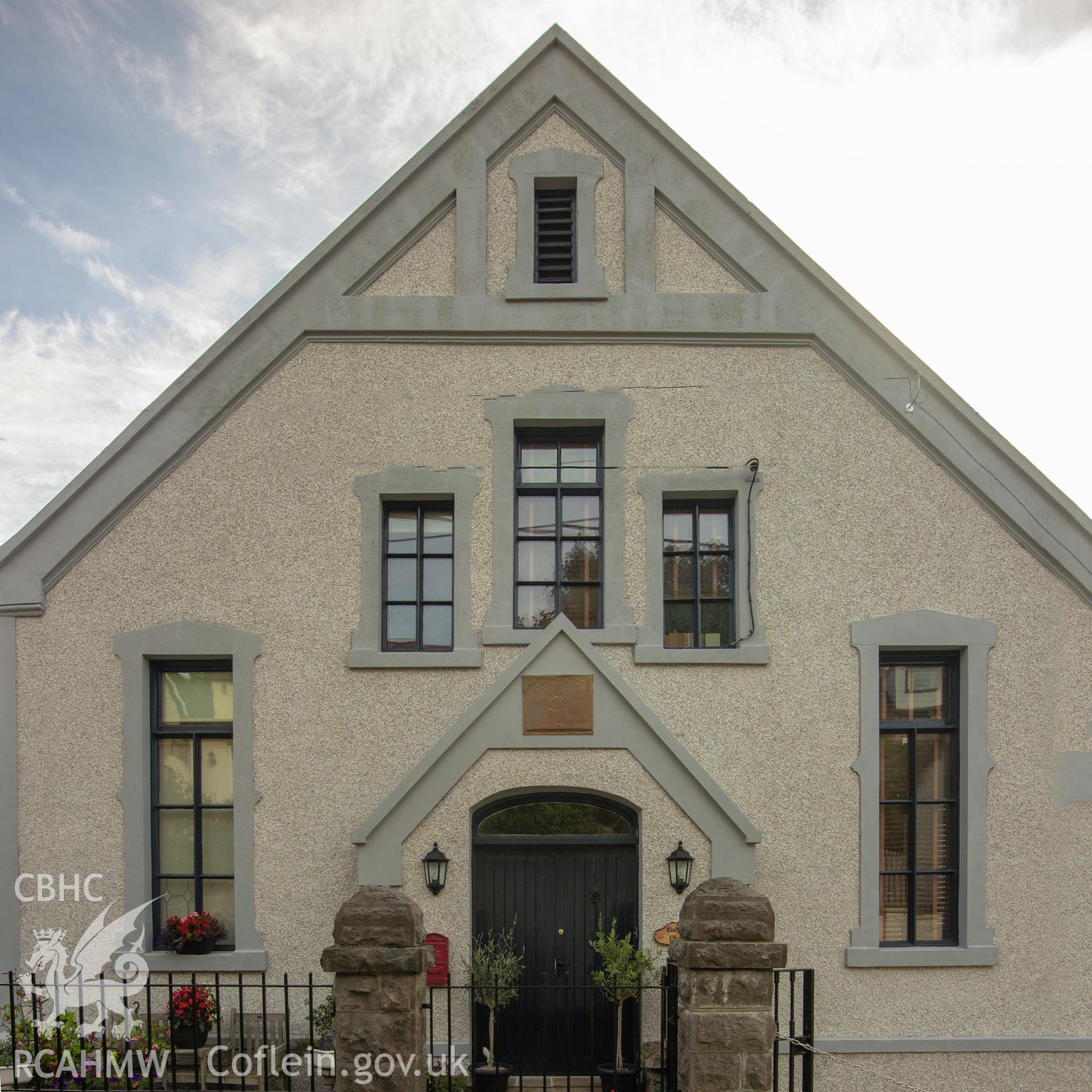 Colour photograph showing front elevation and entrance of Calfaria Welsh Baptist Church, Pendre Road, Penrhynside, Llandudno. Photographed by Richard Barrett on 17th September 2018.