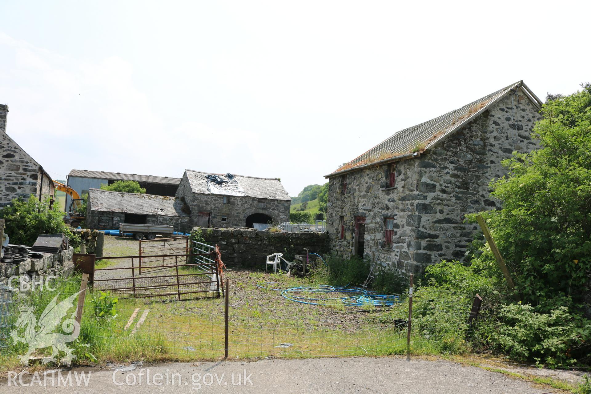 Photograph showing exterior view of cottage, at Maes yr Hendre, taken by Dr Marian Gwyn, 6th July 2016. (Original Reference no. 0293)
