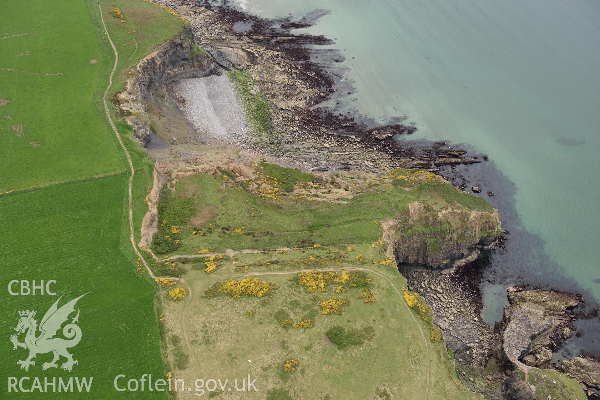 Black Point Rath coastal promontory fort. Baseline aerial reconnaissance survey for the CHERISH Project. ? Crown: CHERISH PROJECT 2017. Produced with EU funds through the Ireland Wales Co-operation Programme 2014-2020. All material made freely available through the Open Government Licence.