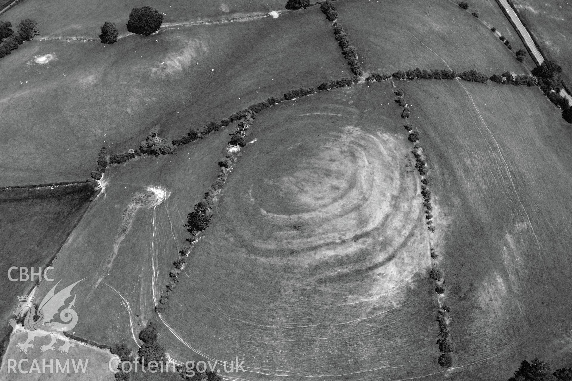 Pentre Camp defended enclosure, west of Welshpool. Oblique aerial photograph taken during the Royal Commission's programme of archaeological aerial reconnaissance by Toby Driver on 30th June 2015.