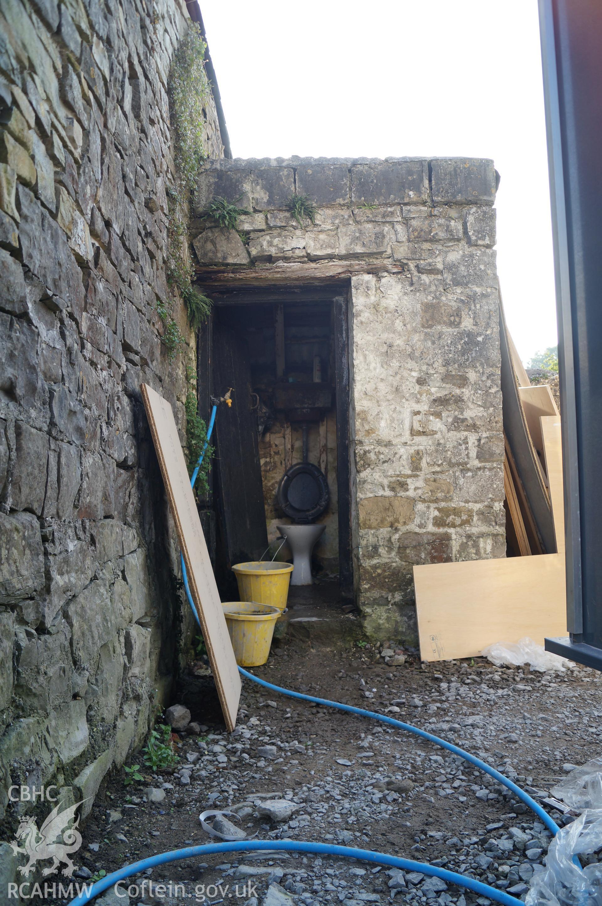 View 'looking west southwest at the outside toilet' at Rowley Court, Llantwit Major. Photograph & description by Jenny Hall & Paul Sambrook of Trysor, 7th September 2016.