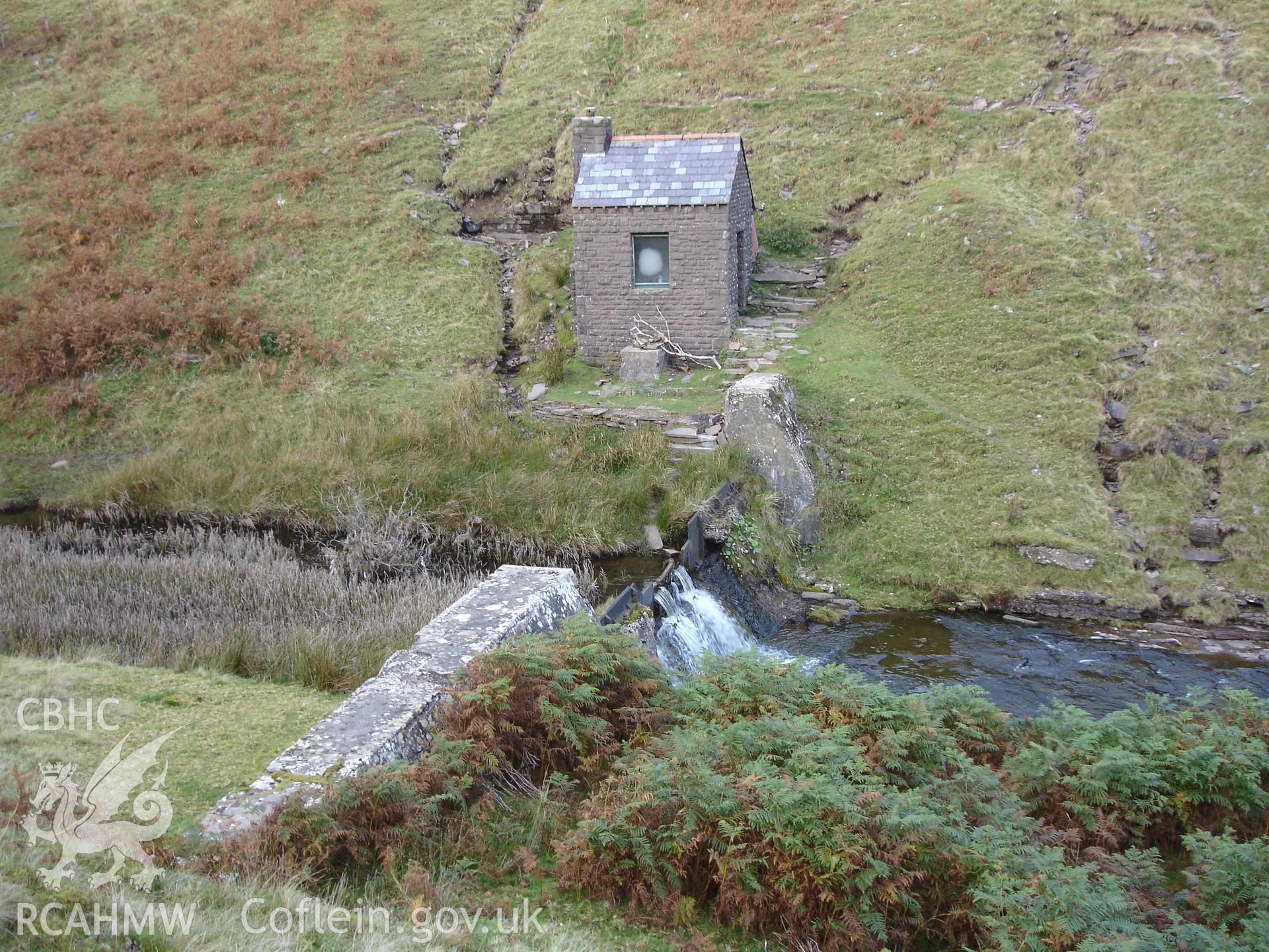 Digital colour photograph of Grwyne Fawr Reservoir Building I taken on 21/10/2007 by R.P.Sambrook during the Black Mountains Central (North) Survey undertaken by Trysor.