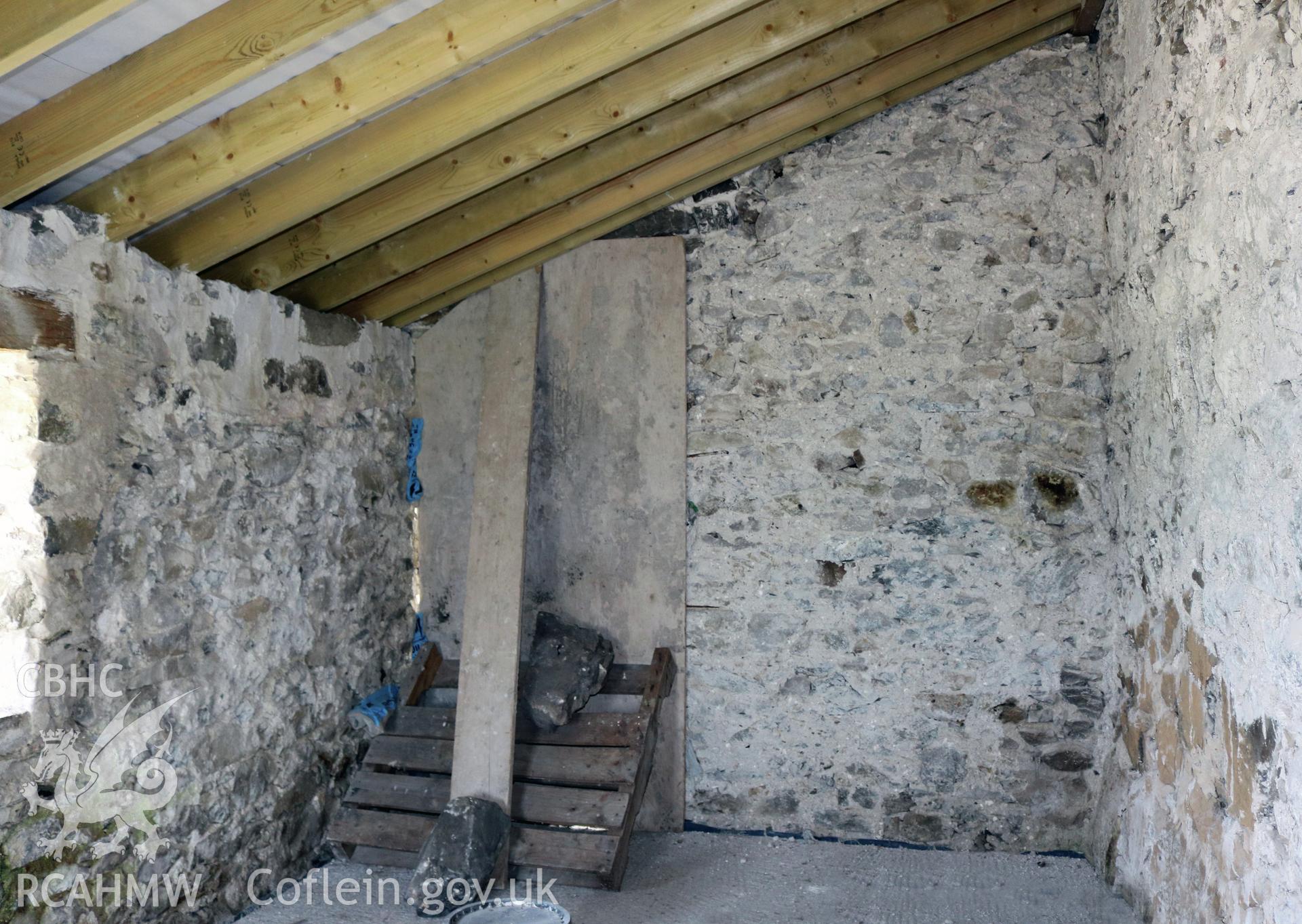 Photograph showing interior view of barn and cottage ground floor at Maes yr Hendre, taken by Dr Marian Gwyn, 6th July 2016. (Original Reference no. 0085)