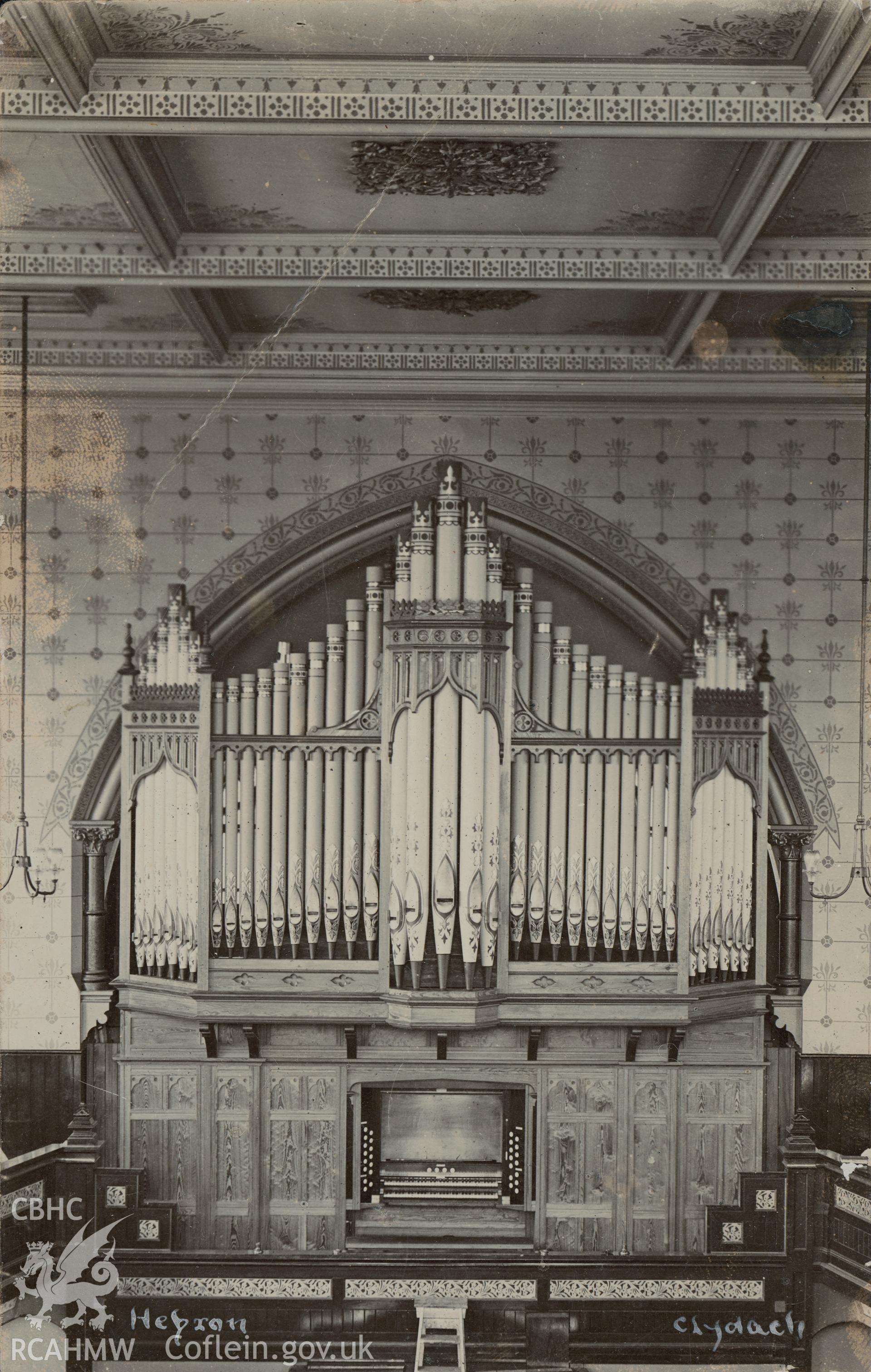 Digital copy of monochrome postcard showing the organ at Hebron chapel, Clydach. Franked on 18th March 1907. Loaned for copying by Thomas Lloyd.