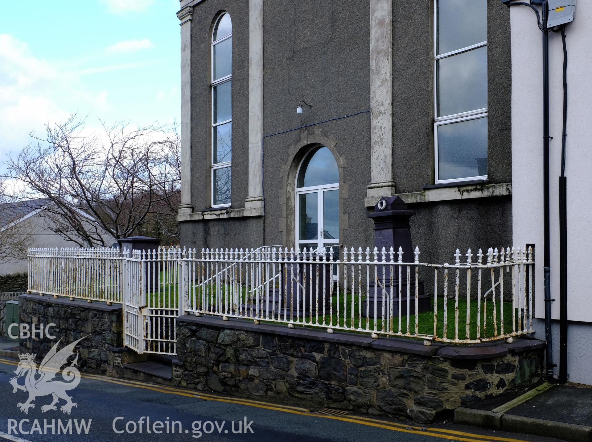 Colour photograph showing a view of forecourt wall, gates and railings at Capel Ebeneser, Deiniolen, produced by Richard Hayman 2nd February 2017