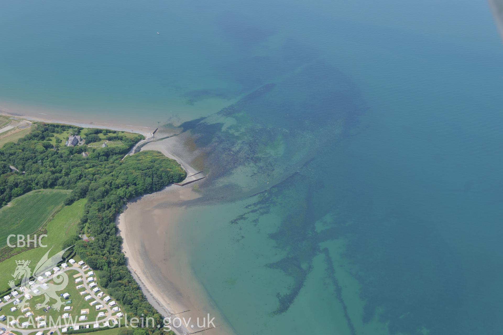 Cei-Bach fish trap complex, Newquay. Oblique aerial photograph taken during the Royal Commission?s programme of archaeological aerial reconnaissance by Toby Driver on 12th July 2013.