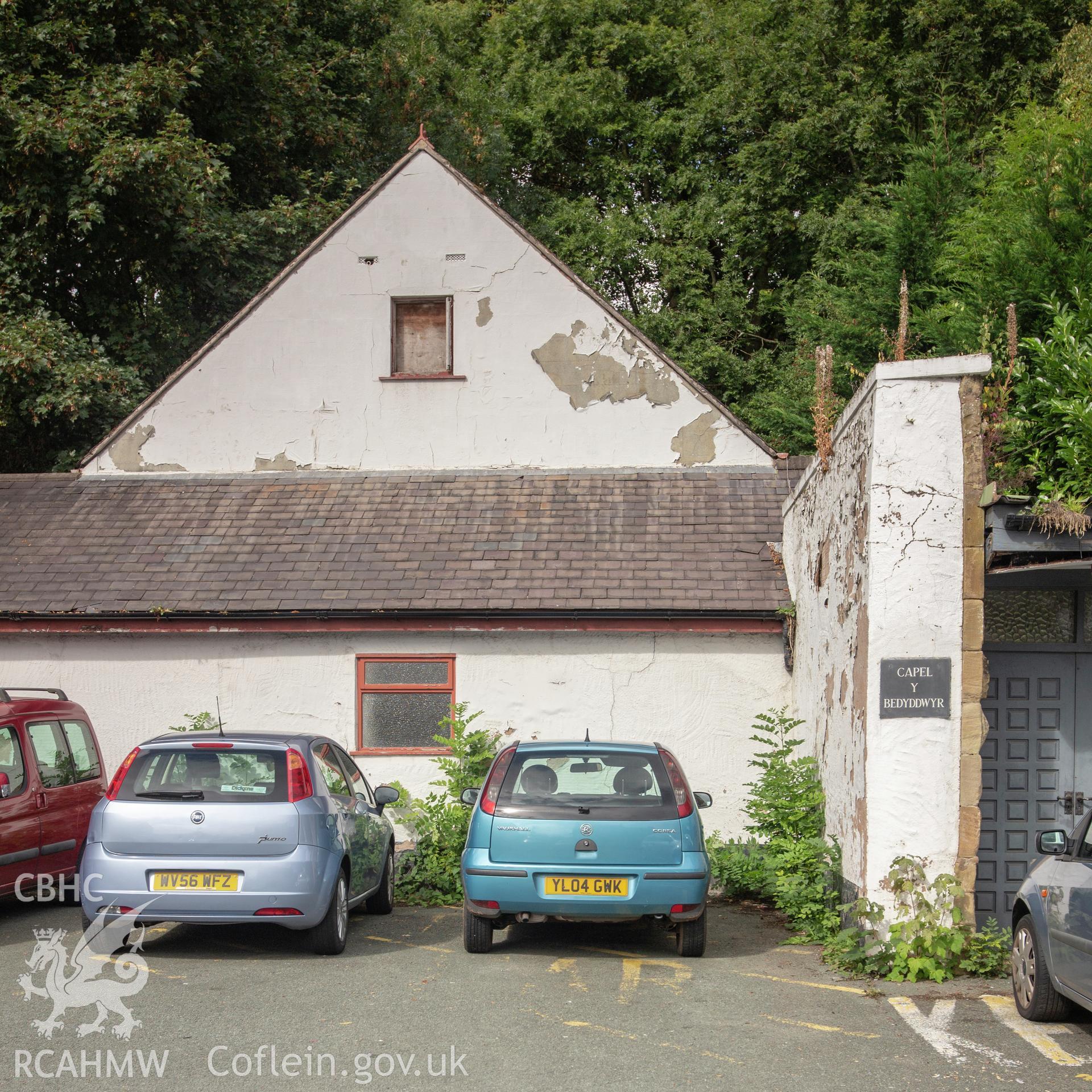 Colour photograph showing side elevation of Tabernacl Welsh Baptist Chapel, Well Street, Cefn-mawr. Photographed by Richard Barrett on 15th September 2018.