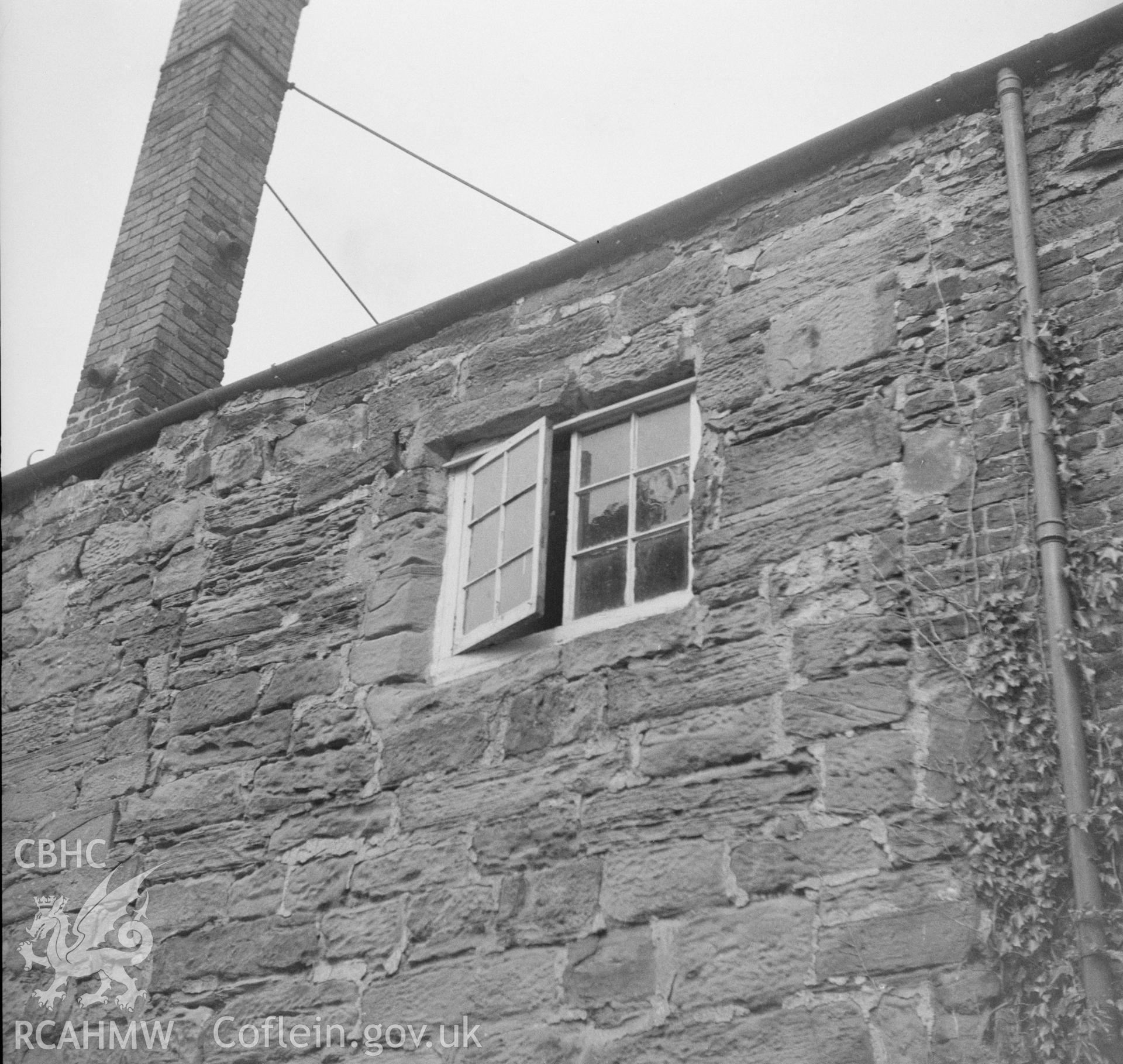 Digital copy of a black and white nitrate negative, exterior window detail at Llyseurgain.