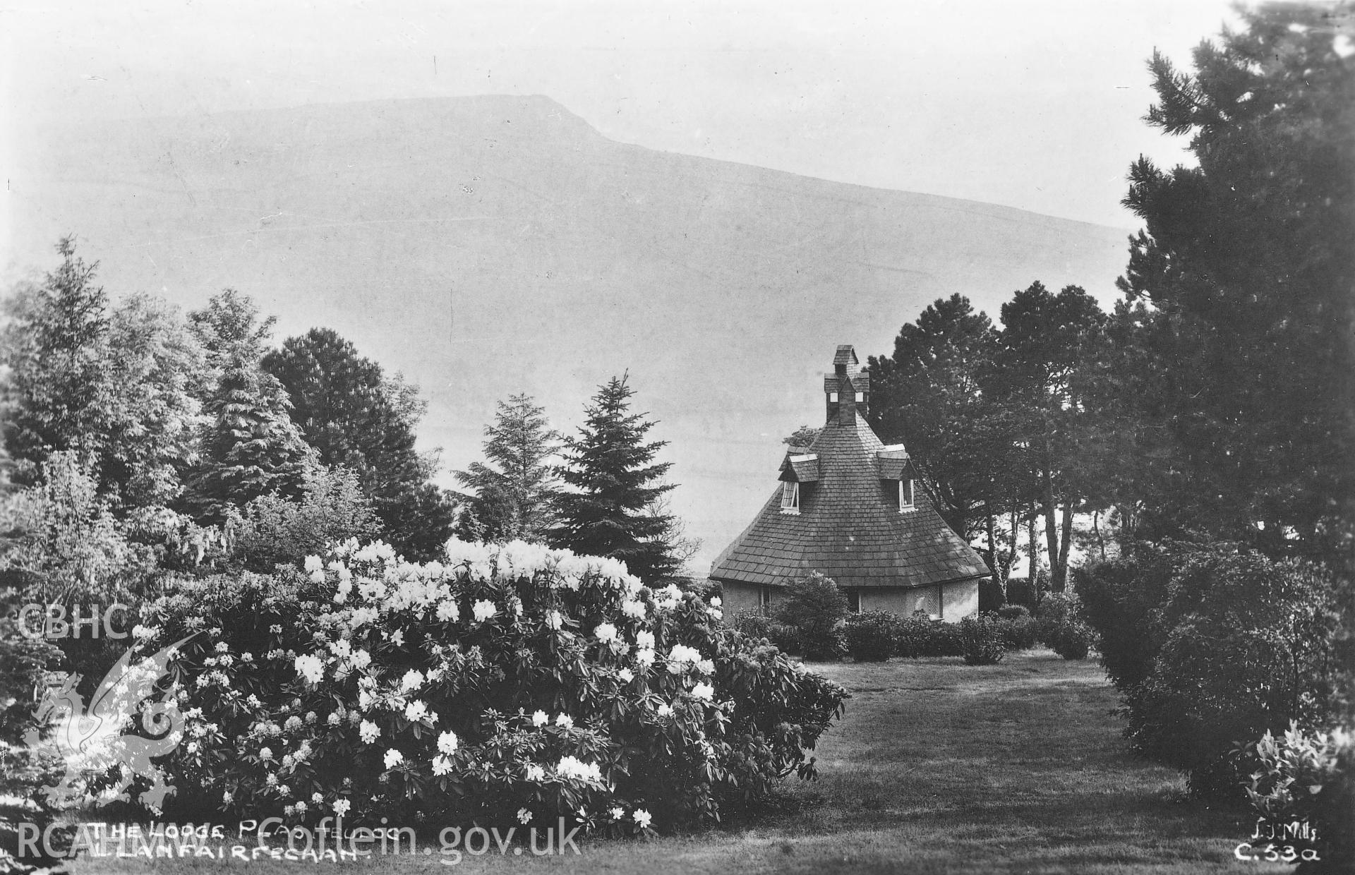 Postcard view of Newry Lodge, Llanfairfechan.
