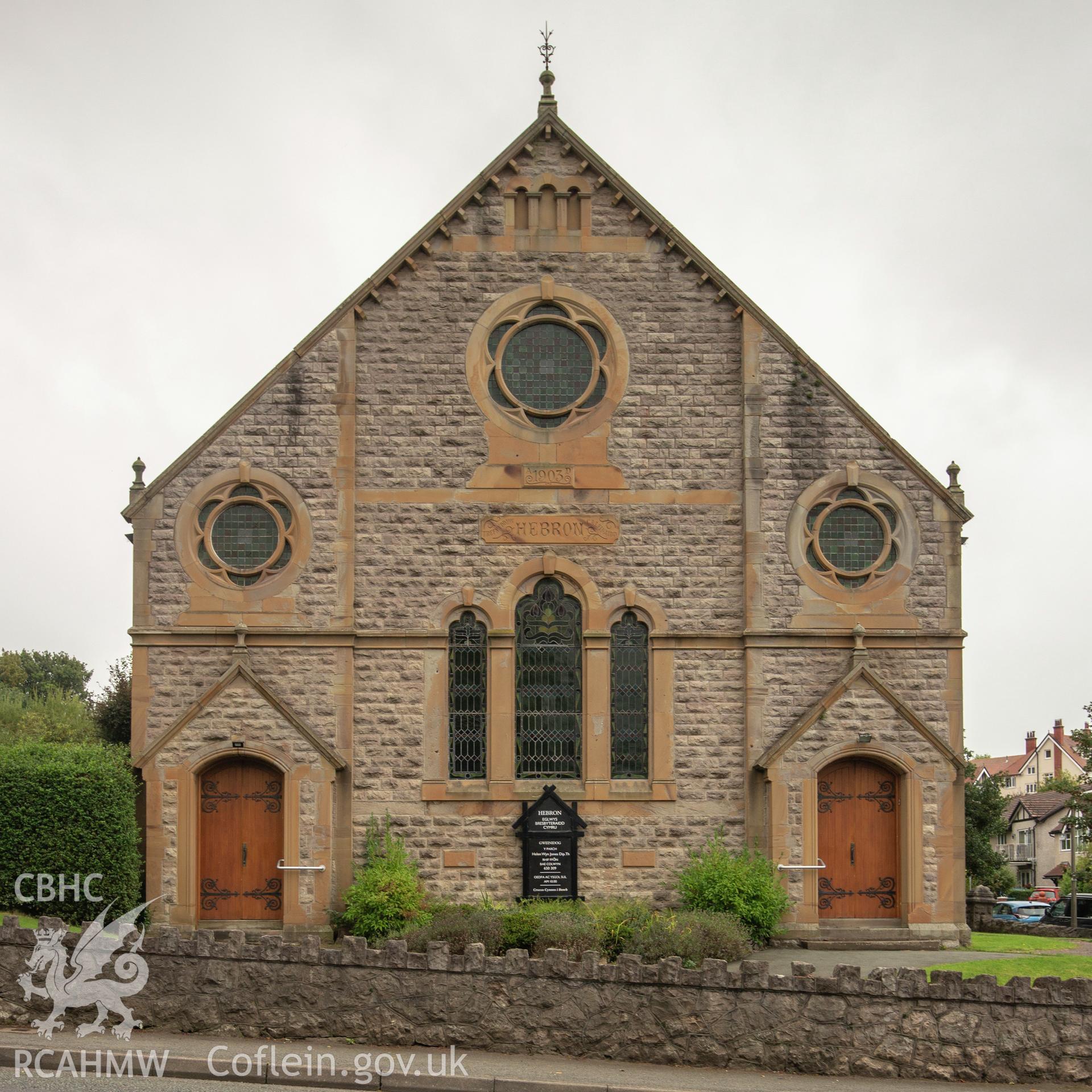 Colour photograph showing front elevation and two entrances of Hebron Welsh Calvinistic Methodist Chapel, Abergele Road, Old Colwyn. Photographed by Richard Barrett on 17th September 2018.