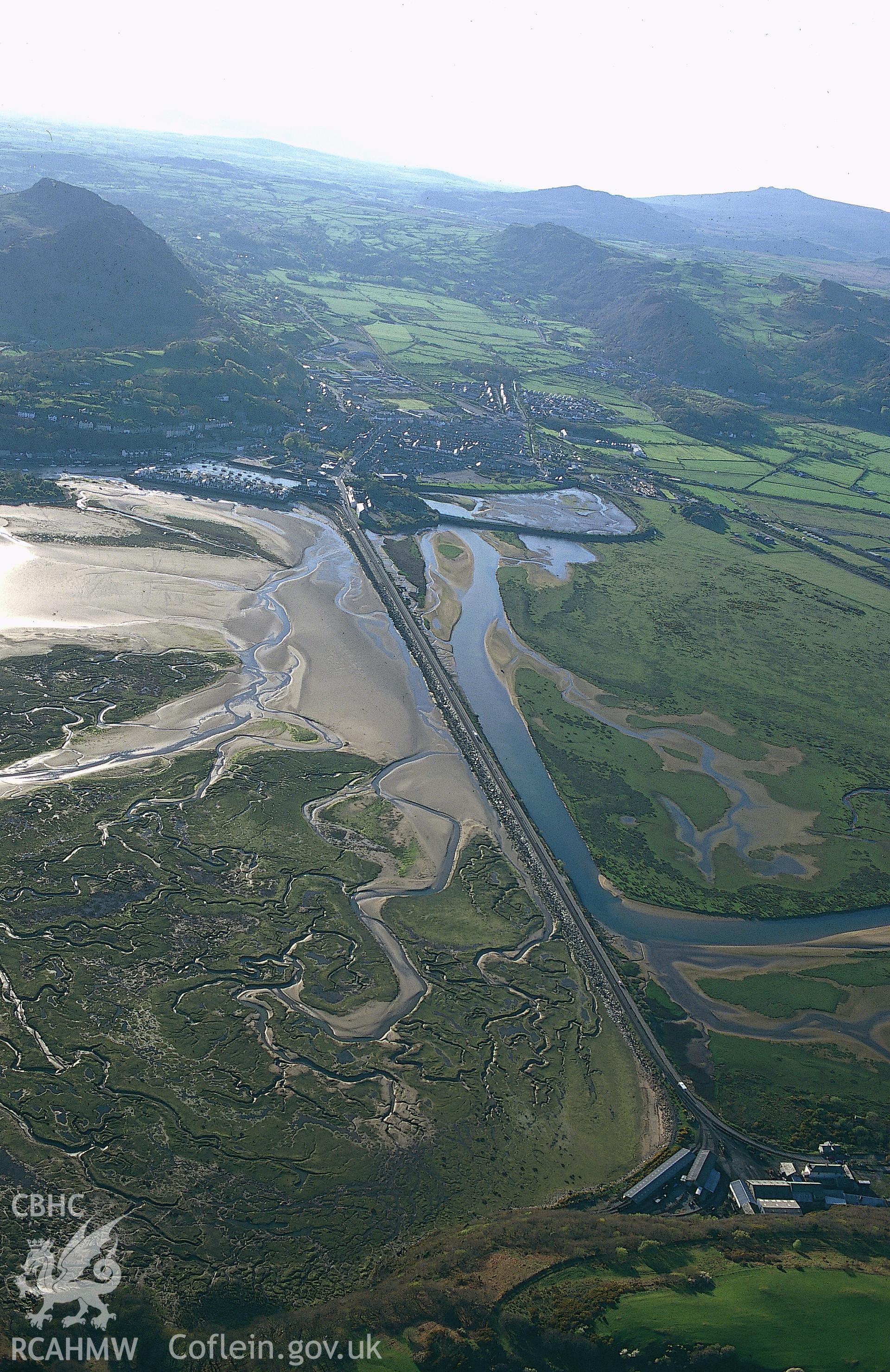 RCAHMW colour slide oblique aerial photograph of Traeth Mawr Embankment, Porthmadoc;Penrhyndeudraeth, taken by C.R.Musson on the 30/03/1996