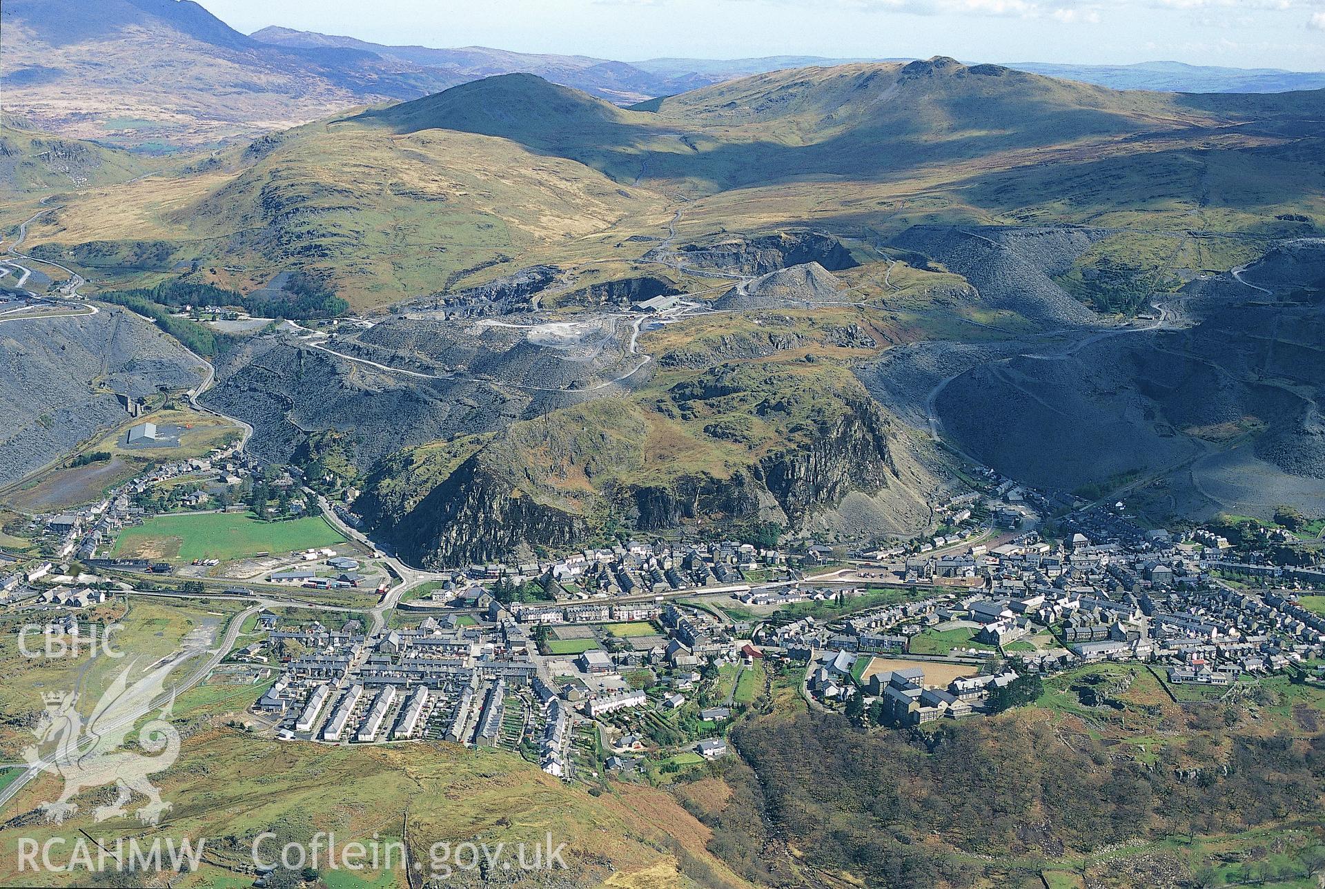 RCAHMW colour slide oblique aerial photograph of Blaenau Ffestiniog, Ffestiniog, taken by C.R.Musson on the 05/05/1996