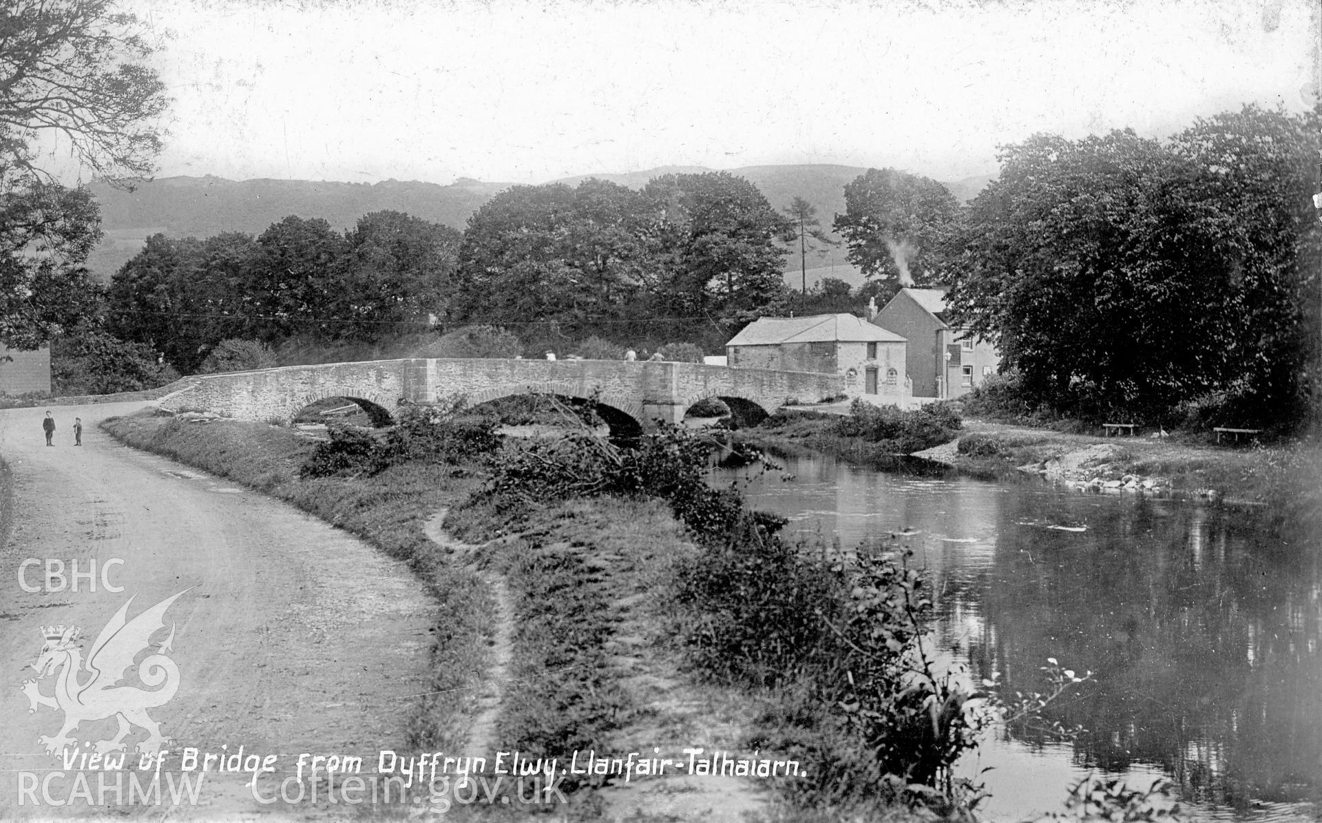 c1915 postcard view of Llanfair Talhaearn Bridge.