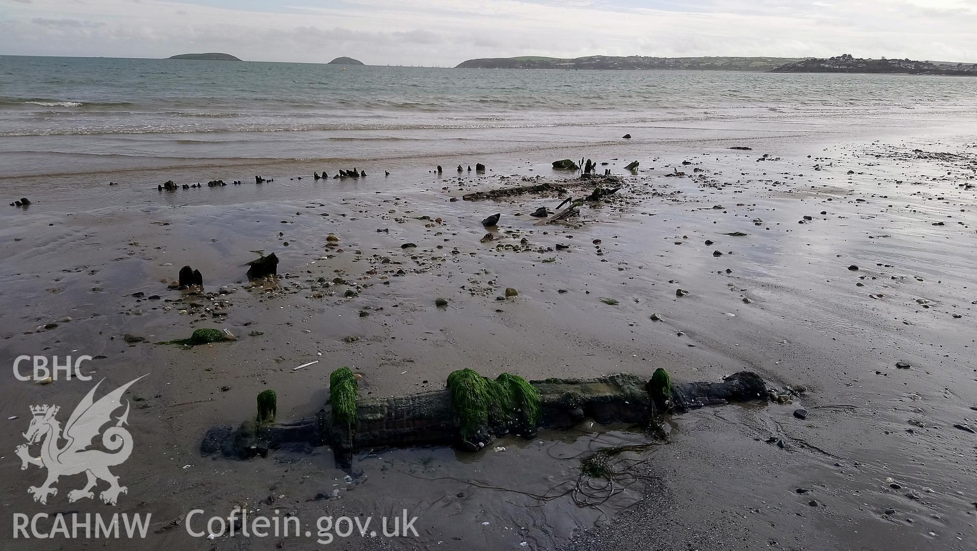 Photographic survey of newly-identified wreck on The Warren beach, Abersoch. Recorded with GNSS and photogrammetry for the CHERISH Project. ? Crown: CHERISH PROJECT 2018. Produced with EU funds through the Ireland Wales Co-operation Programme 2014-2020. All material made freely available through the Open Government Licence.