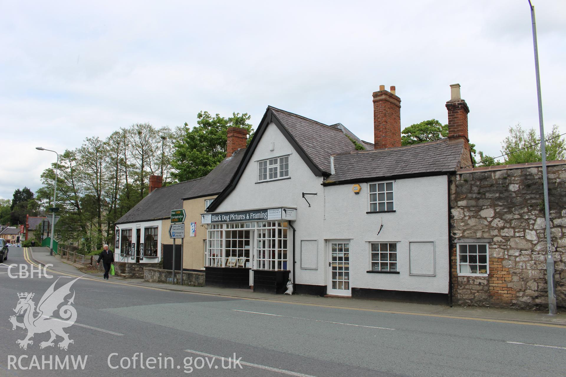 Colour photograph showing exterior view of 3, 5 and 7 Mwrog Street, Ruthin. Photographed during survey conducted by Geoff Ward on 14th May 2014.