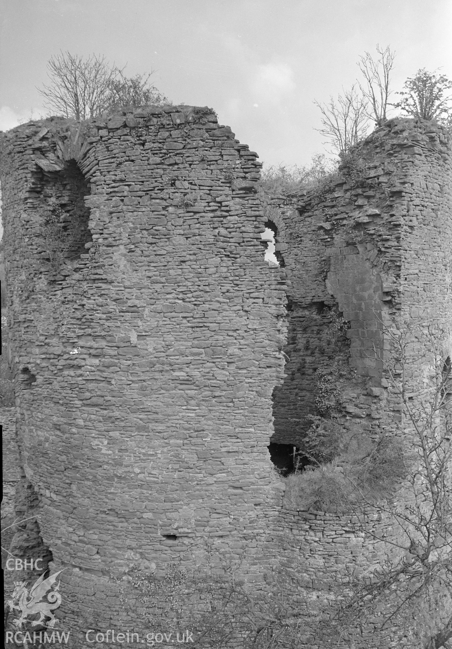 Digital copy of a nitrate negative showing view of Skenfrith Castle, taken by Leonard Monroe.