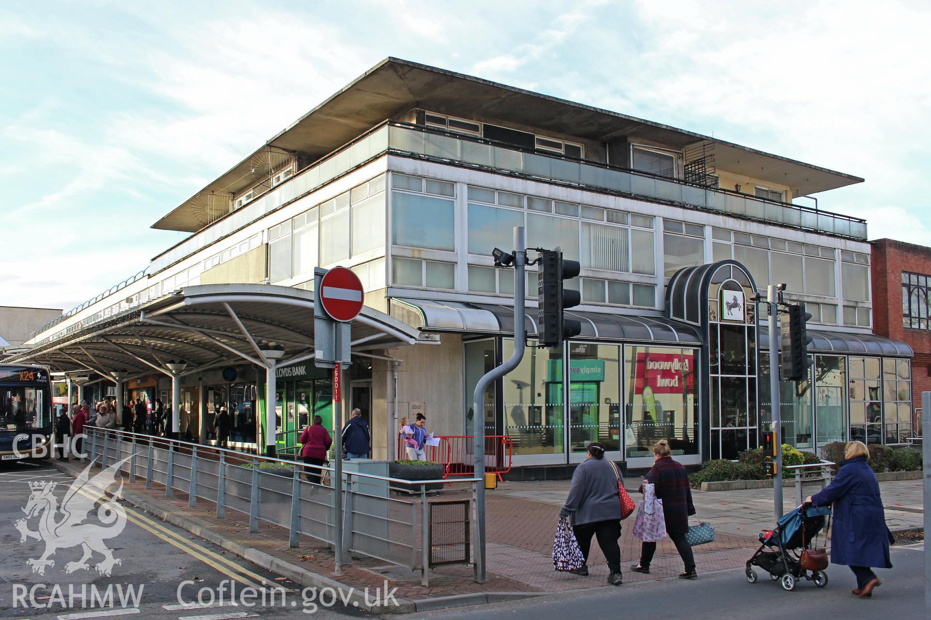 Exterior of Cwmbran bus station. Photograph taken by Sue Fielding in November 2017.