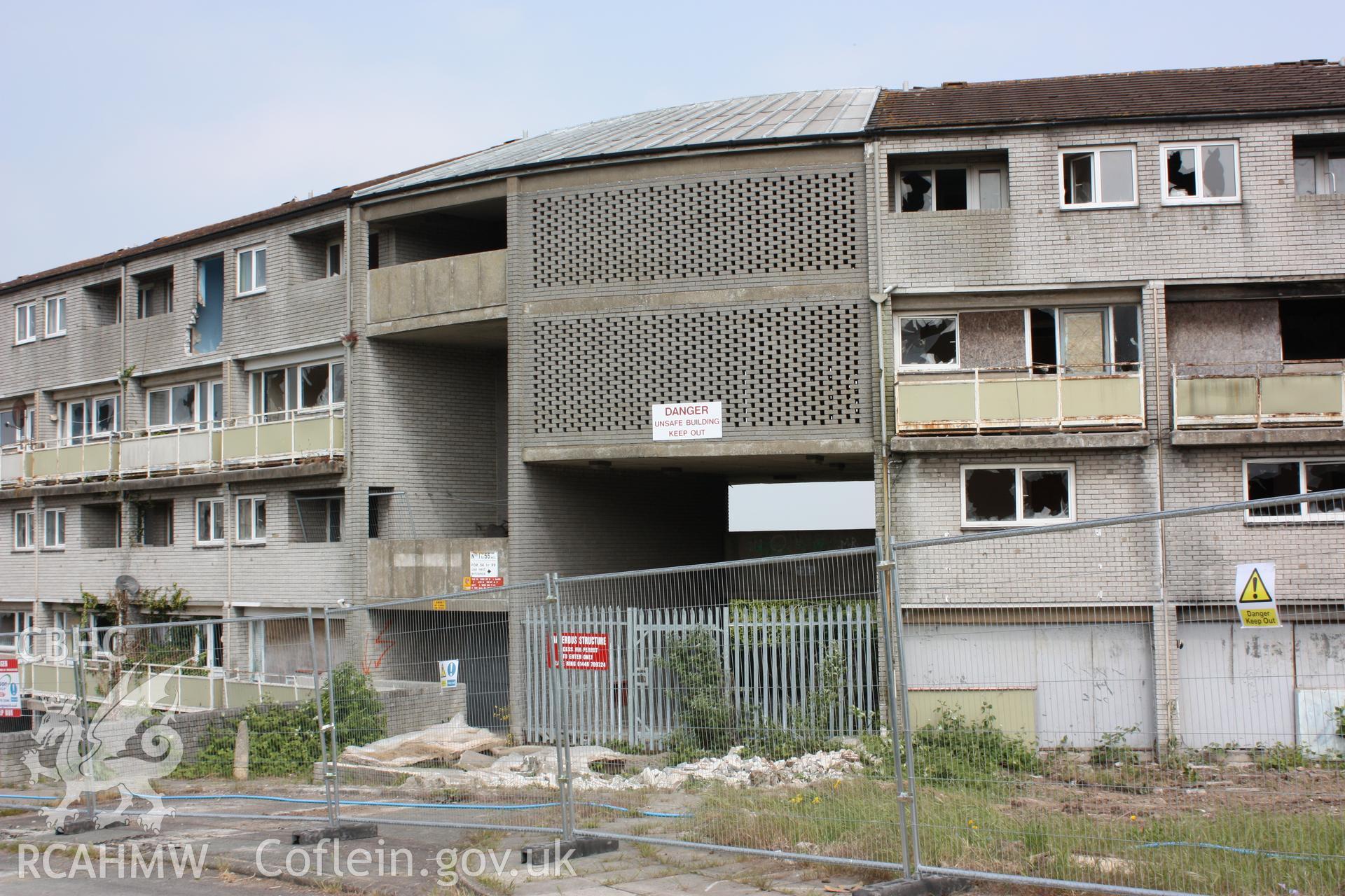 Photographic survey showing the exterior of the Billy Banks Estate by Geoff Ward 2010.
