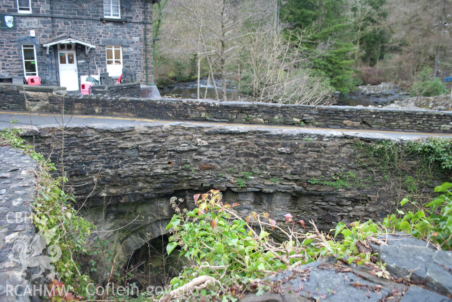 General view of damaged section of Pont y Pair parapet wall viewed from the south east. Digital photograph taken for Archaeological Watching Brief at Pont y Pair, Betws y Coed, 2019. Gwynedd Archaeological Trust Project ref G2587.