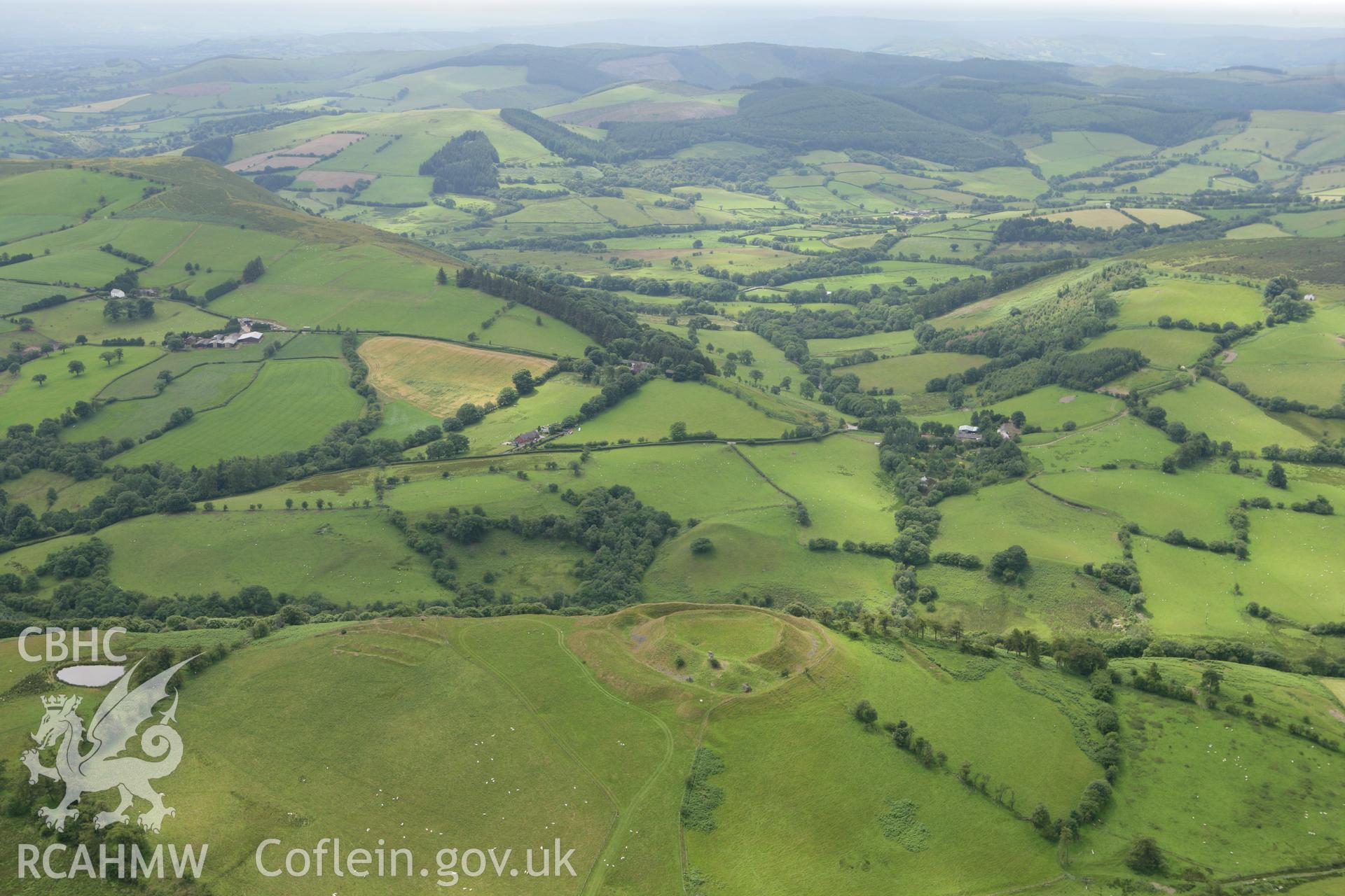 RCAHMW colour oblique photograph of Castell Tinboeth. Taken by Toby Driver on 20/07/2011.