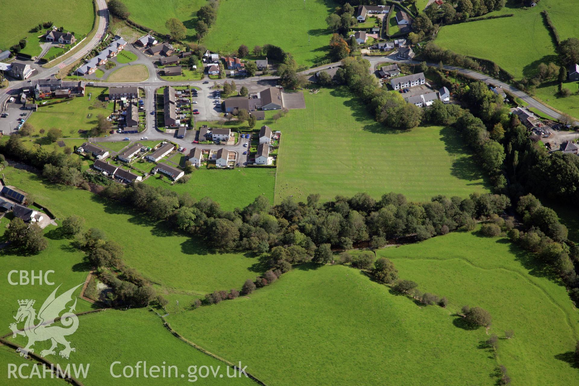 RCAHMW colour oblique photograph of Llanbrynmair. Taken by Oliver Davies on 29/09/2011.
