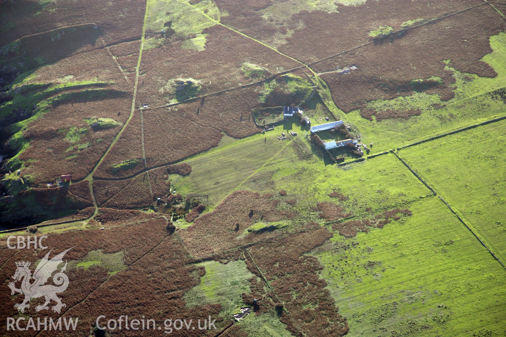 RCAHMW colour oblique photograph of farmhouse, Skokholm Island, viewed from the north. Taken by O. Davies & T. Driver on 22/11/2013.