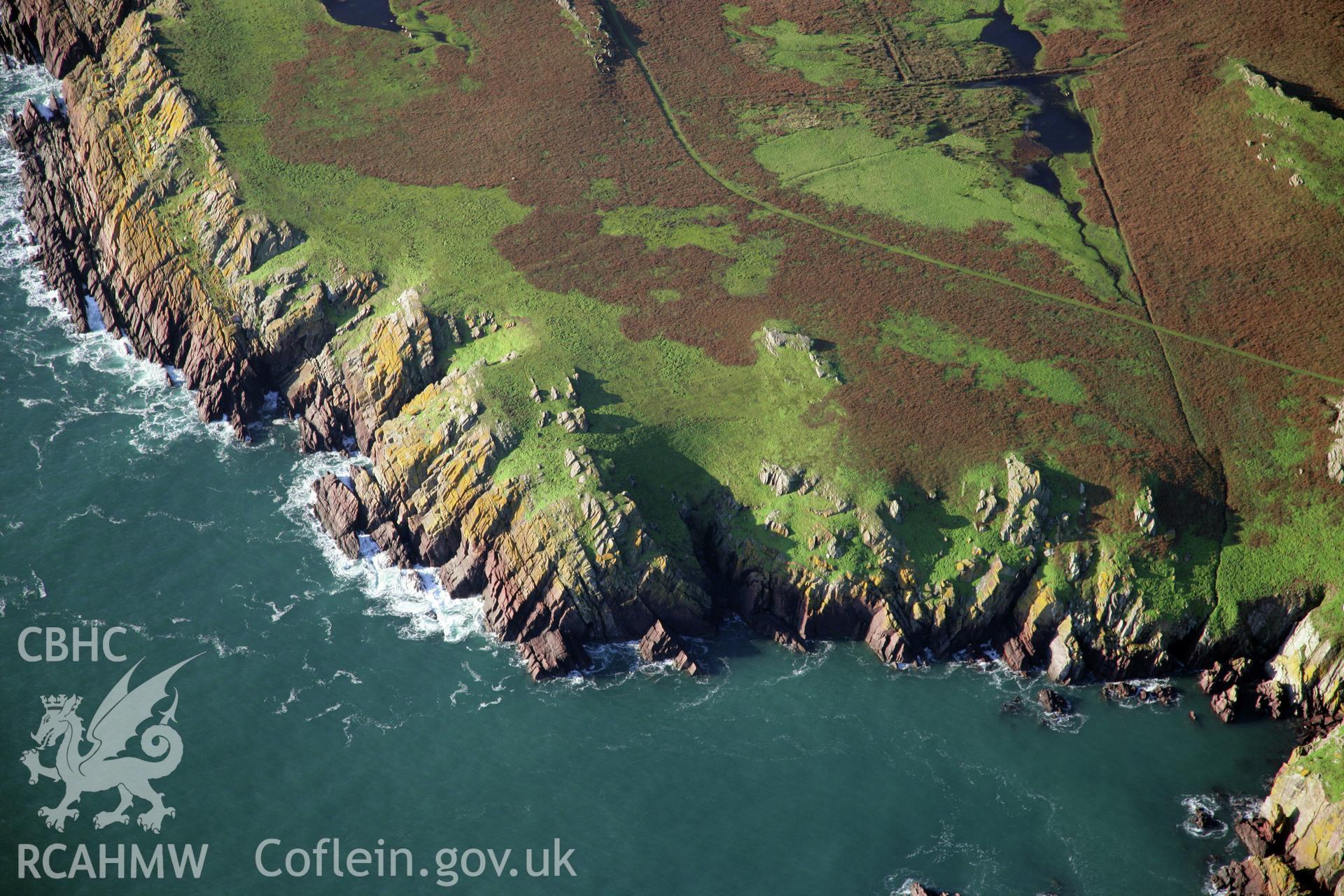 RCAHMW colour oblique photograph of field system, Skokholm Island, viewed from the south. Taken by O. Davies & T. Driver on 22/11/2013.