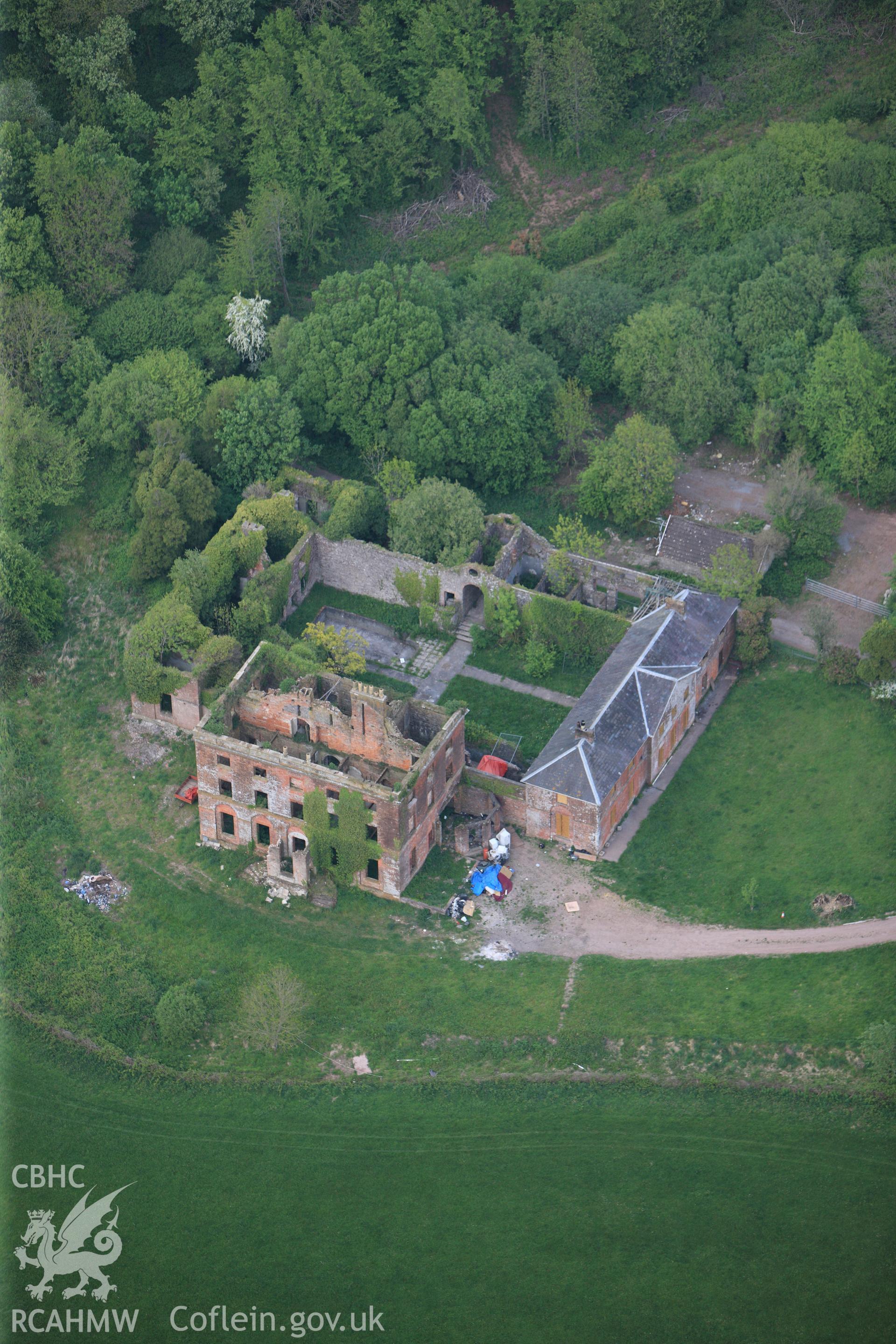 RCAHMW colour oblique photograph of Iscoed. Taken by Toby Driver and Oliver Davies on 04/05/2011.