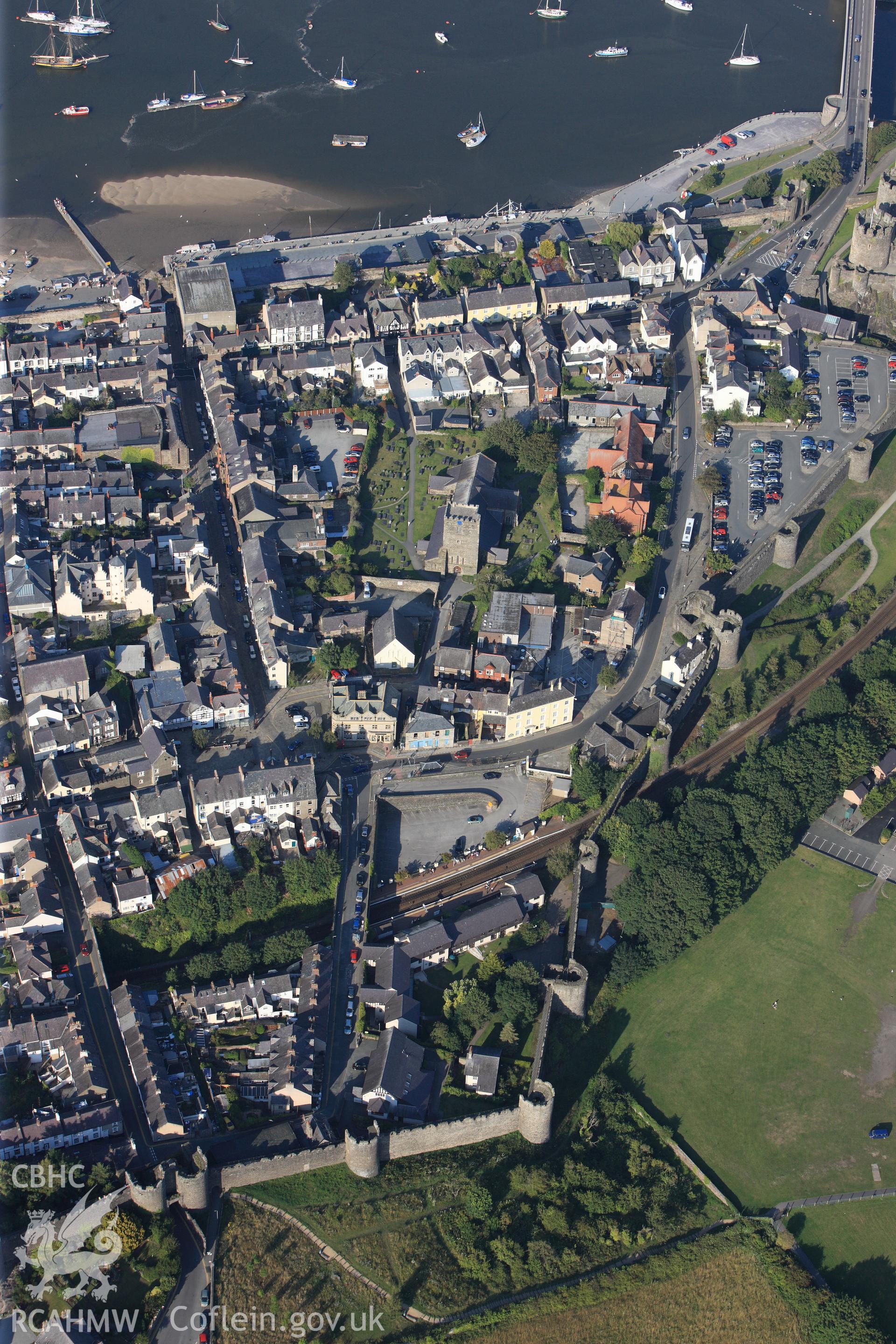 RCAHMW colour oblique photograph of Conwy town walls. Taken by Toby Driver and Oliver Davies on 27/07/2011.