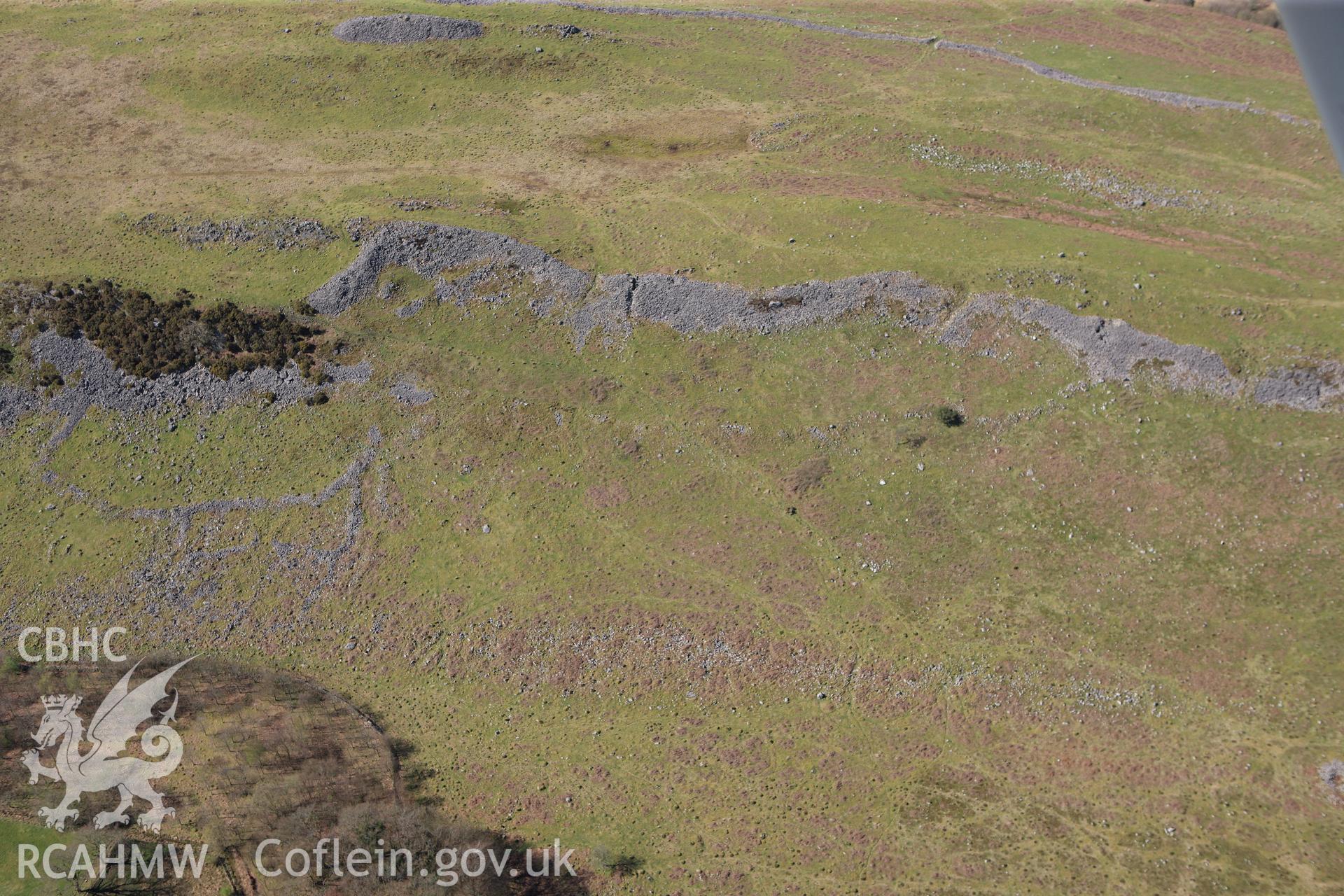 RCAHMW colour oblique photograph of Gaer Fawr Y, hillfort on Garn Goch. Taken by Toby Driver on 08/04/2011.