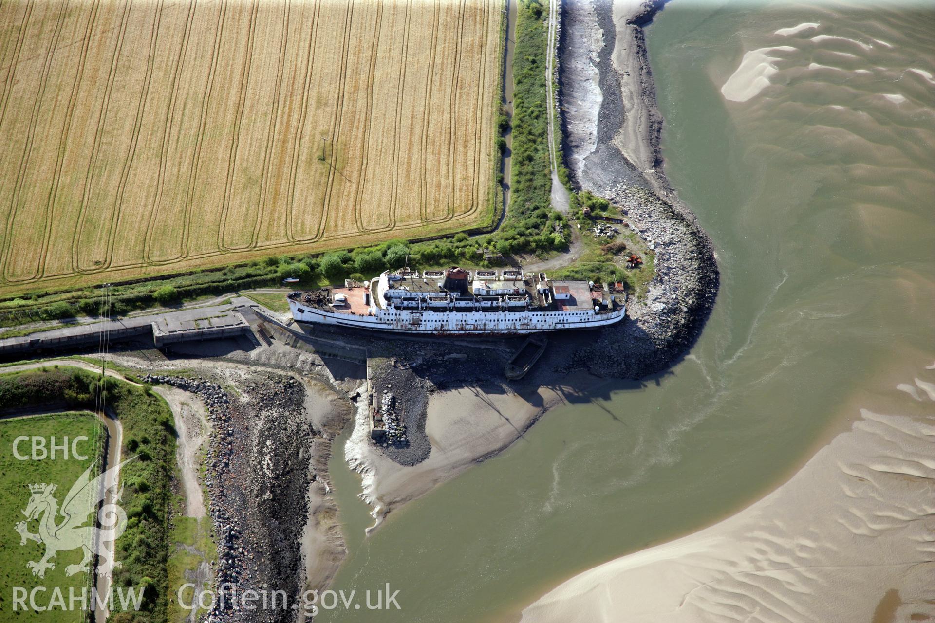 RCAHMW colour oblique photograph of Wreck of the Duke of Lancaster. Taken by Toby Driver and Oliver Davies on 27/07/2011.