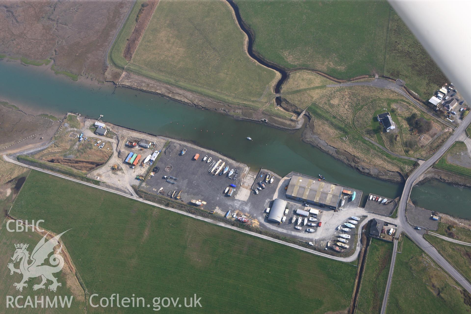 RCAHMW colour oblique photograph of West Wharf, Aber Leri. Taken by Toby Driver on 25/03/2011.