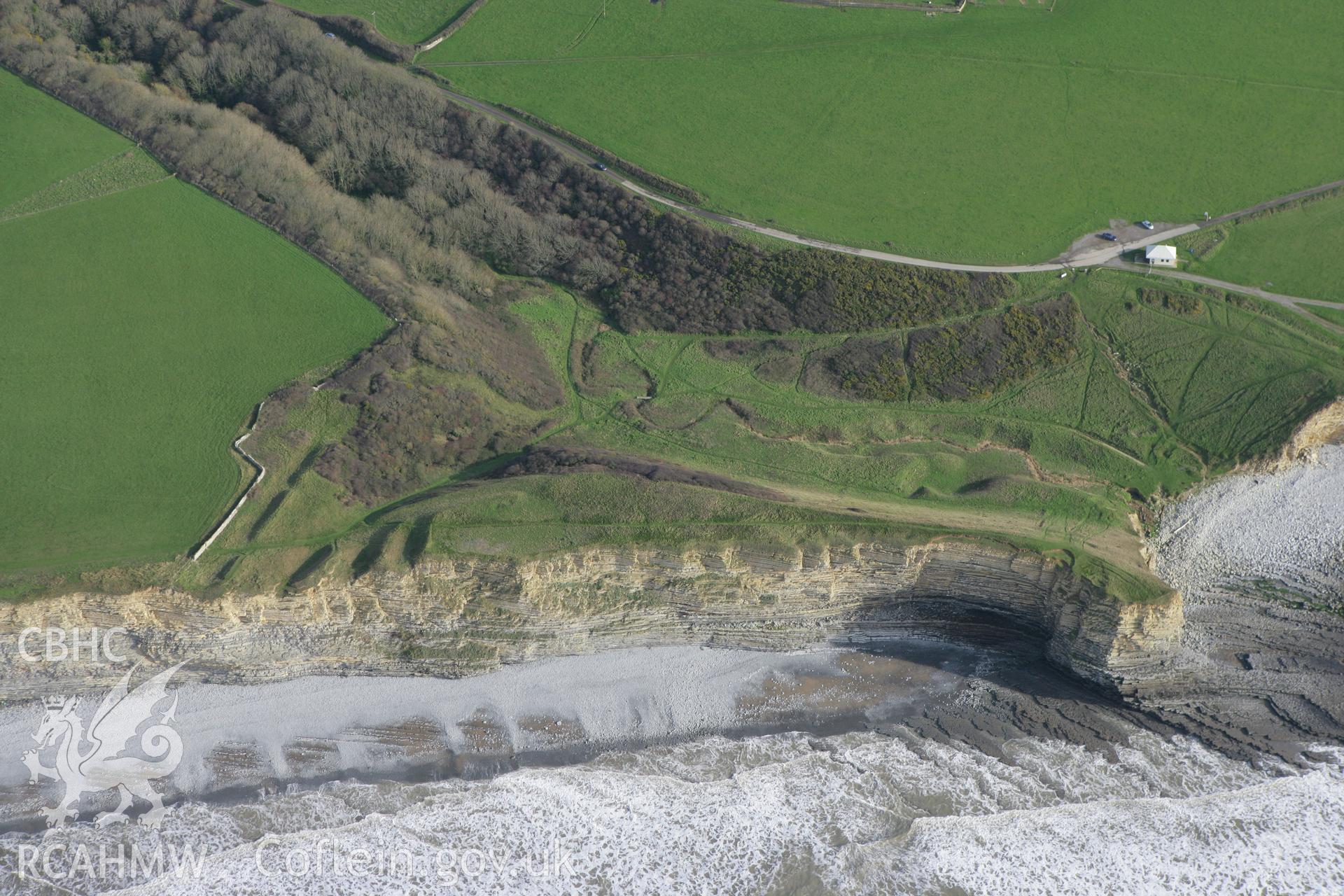 RCAHMW colour oblique photograph of Nash Point Promontory Fort. Taken by Toby Driver on 17/11/2011.