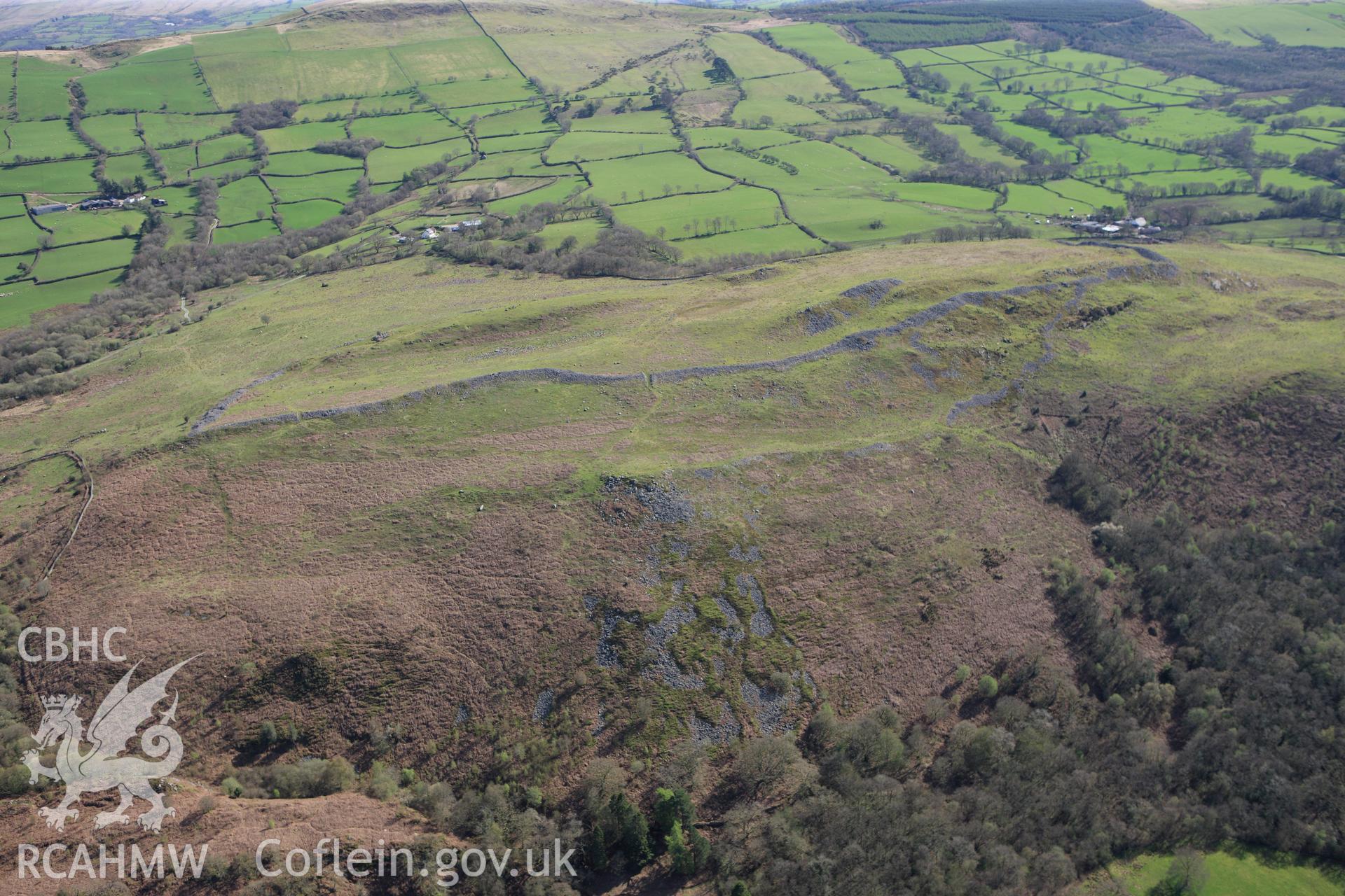 RCAHMW colour oblique photograph of Gaer Fawr Y, hillfort on Garn Goch. Taken by Toby Driver on 08/04/2011.