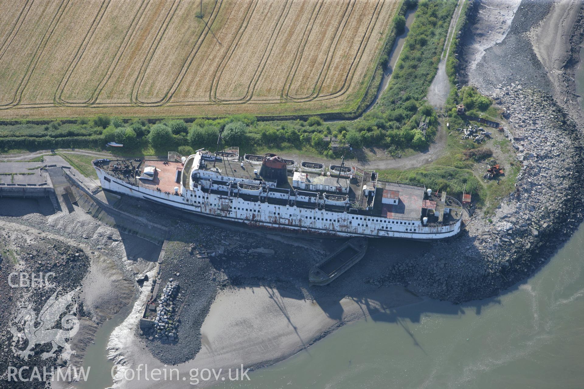 RCAHMW colour oblique photograph of Wreck of the Duke of Lancaster. Taken by Toby Driver and Oliver Davies on 27/07/2011.