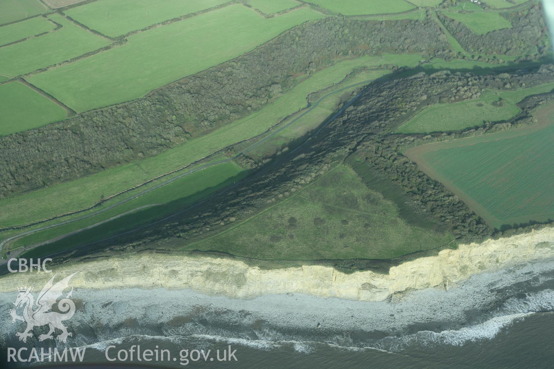 RCAHMW colour oblique photograph of Castle Ditches Camp. Taken by Toby Driver on 17/11/2011.