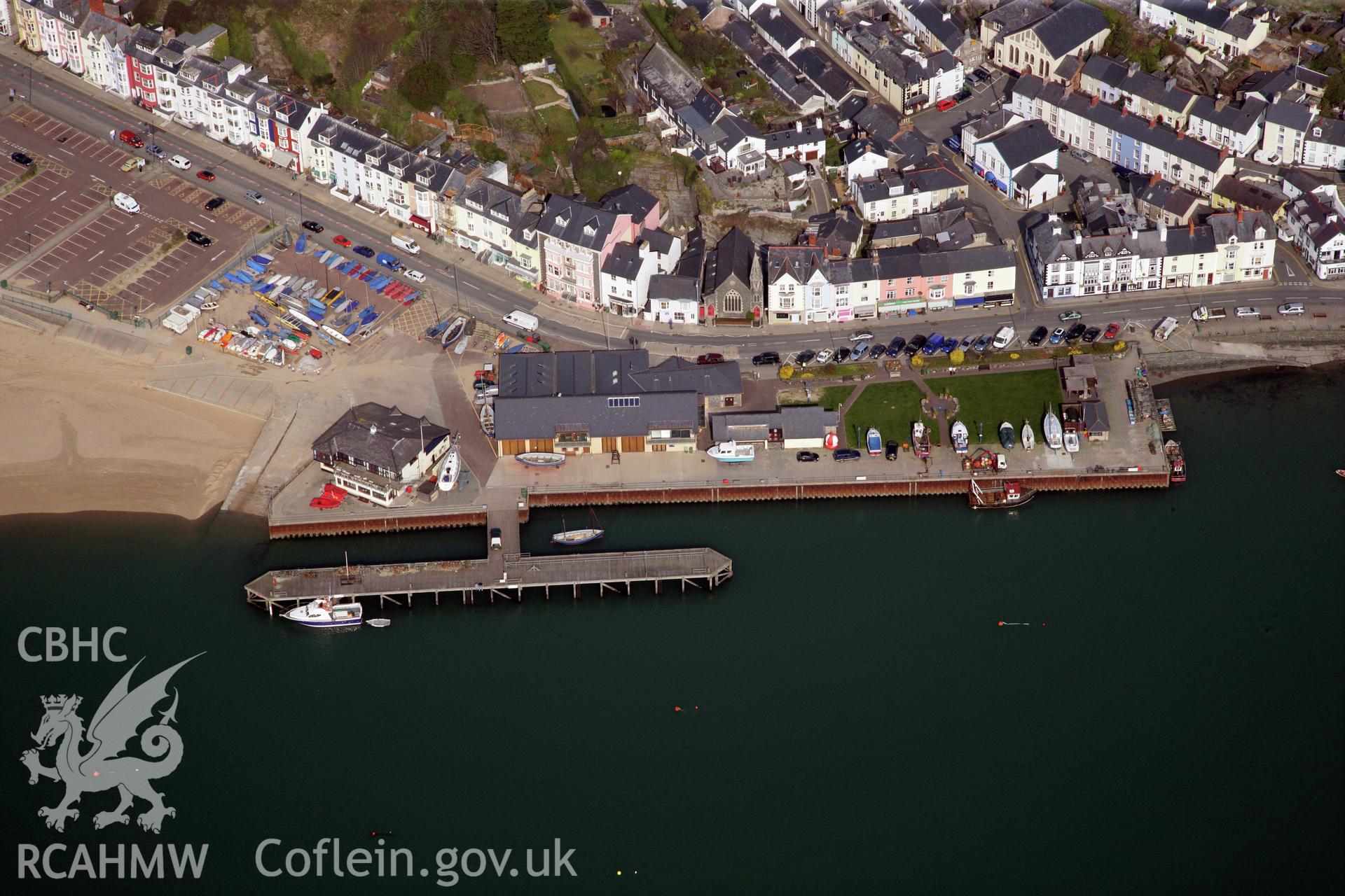 RCAHMW colour oblique photograph of Aberdovey. Taken by Toby Driver on 25/03/2011.