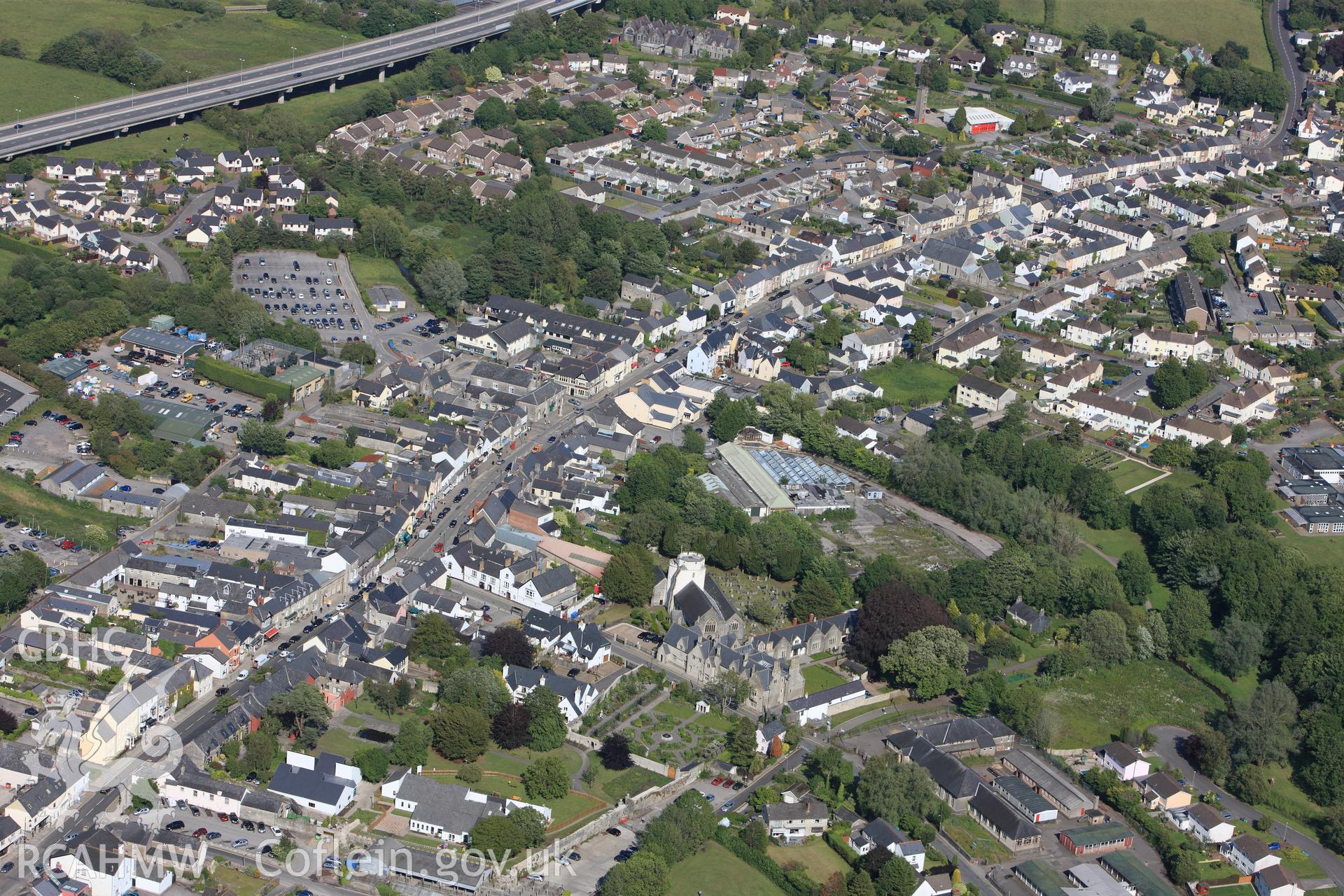 RCAHMW colour oblique photograph of Cowbridge. Taken by Toby Driver on 13/06/2011.