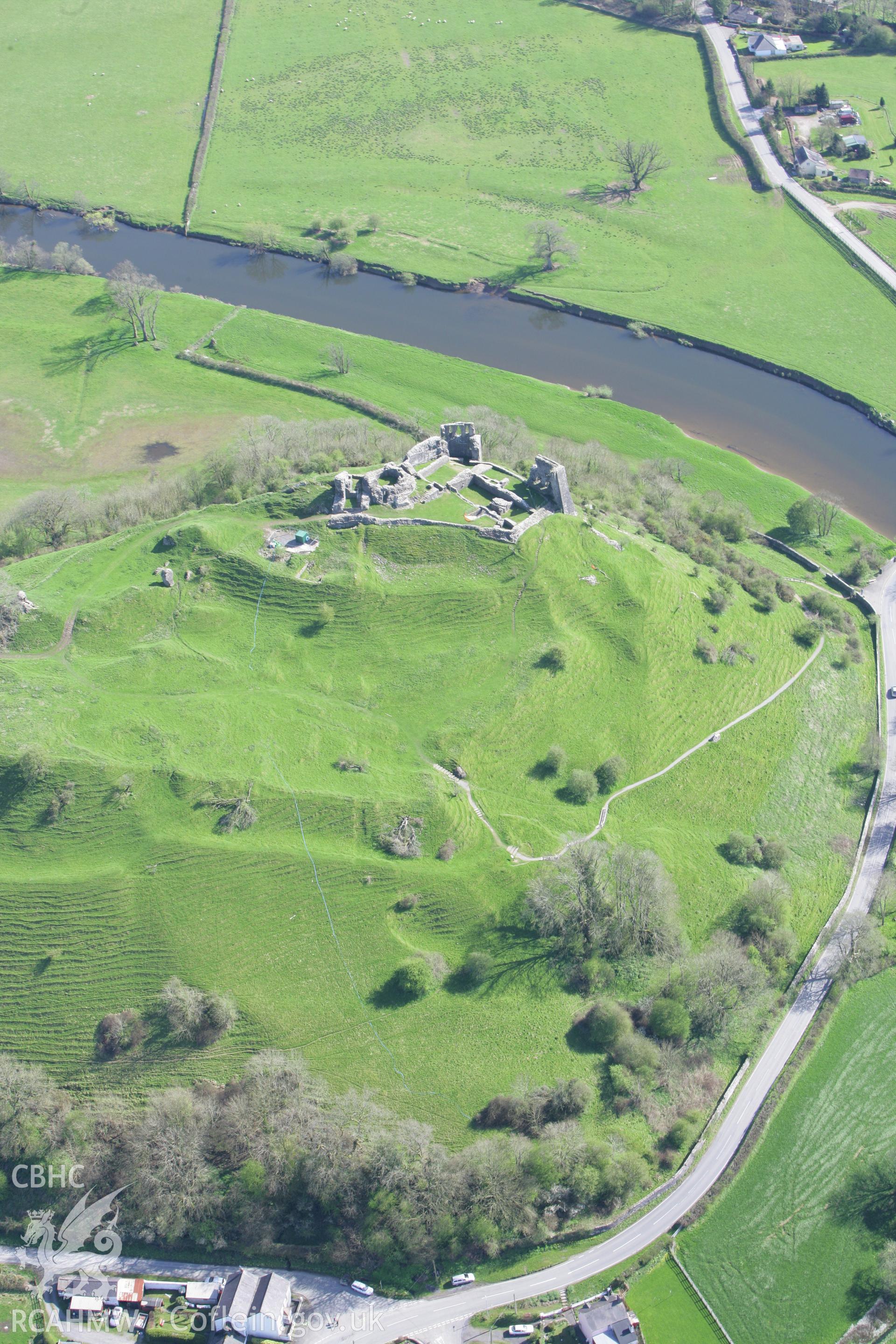 RCAHMW colour oblique photograph of Dryslwyn Castle. Taken by Toby Driver on 08/04/2011.