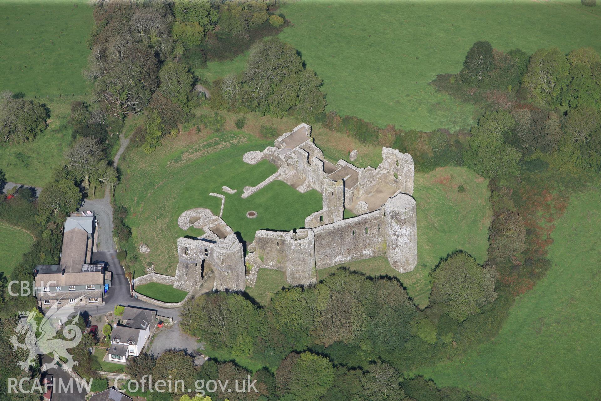 RCAHMW colour oblique photograph of Llawhaden Castle. Taken by Toby Driver and Oliver Davies on 28/09/2011.