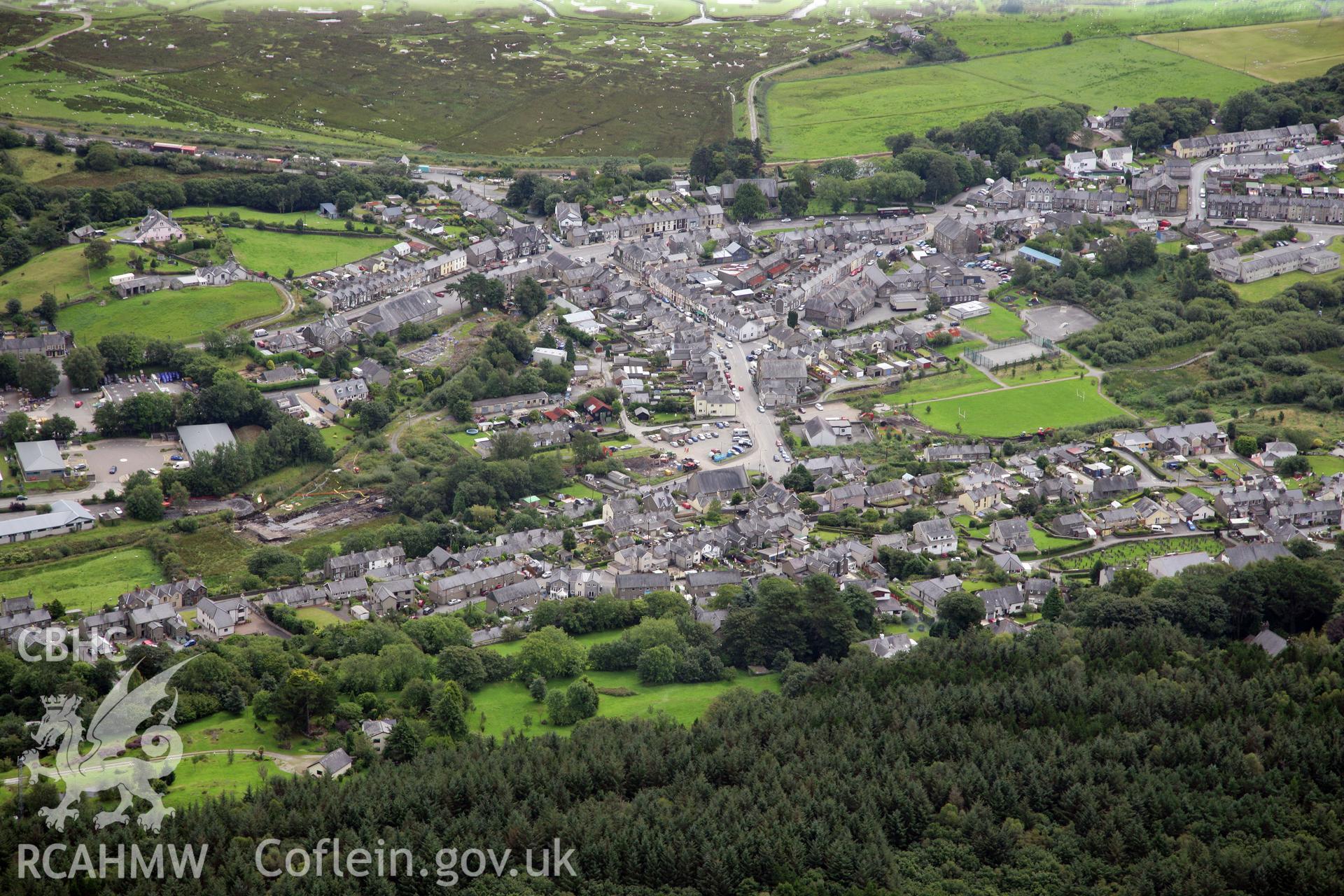 RCAHMW colour oblique photograph of Penrhyndeudraeth, from the north. Taken by Toby Driver on 17/08/2011.