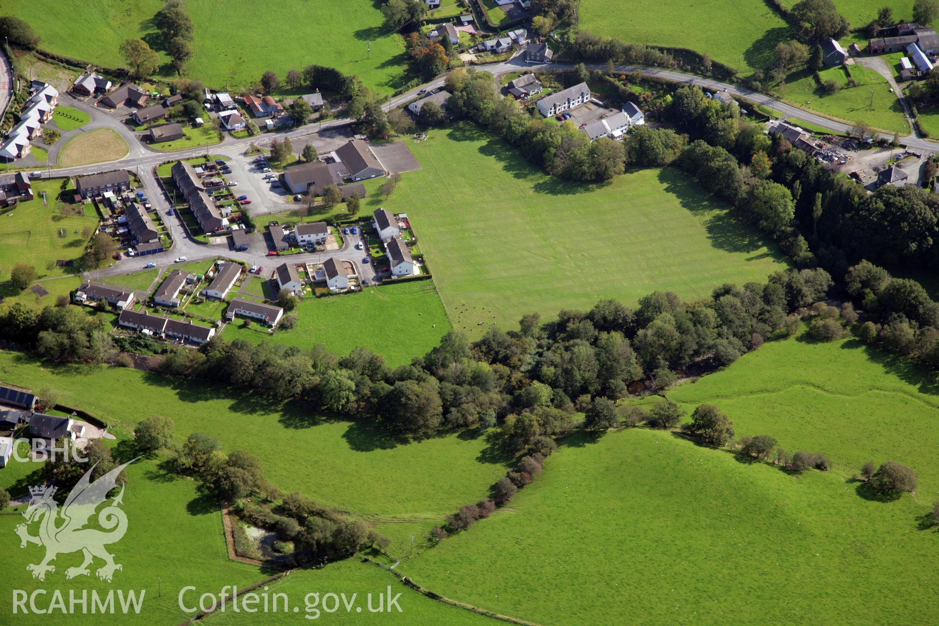 RCAHMW colour oblique photograph of Llanbrynmair. Taken by Oliver Davies on 29/09/2011.