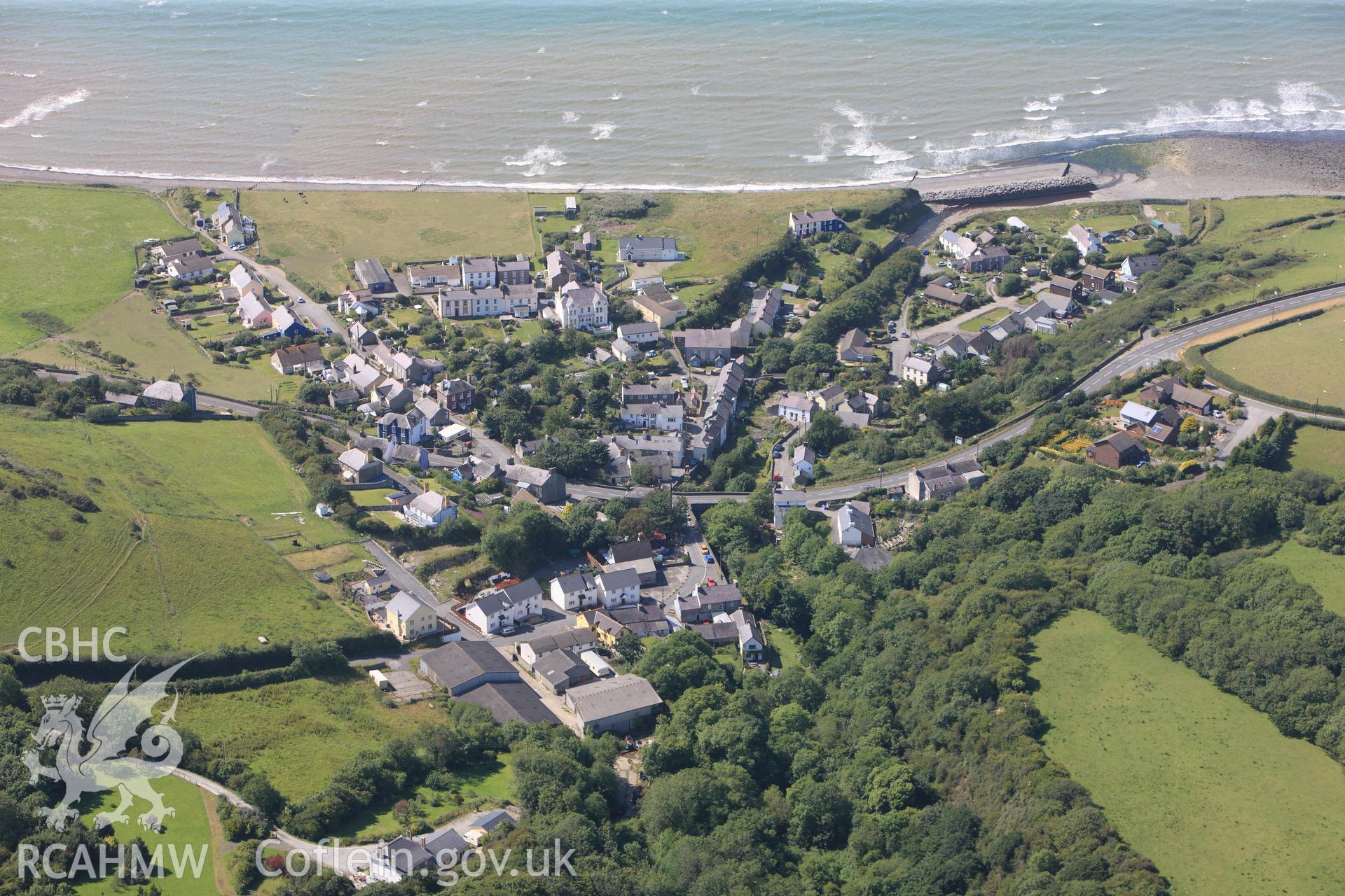 RCAHMW colour oblique photograph of Aberarth. Taken by Toby Driver and Oliver Davies on 28/06/2011.
