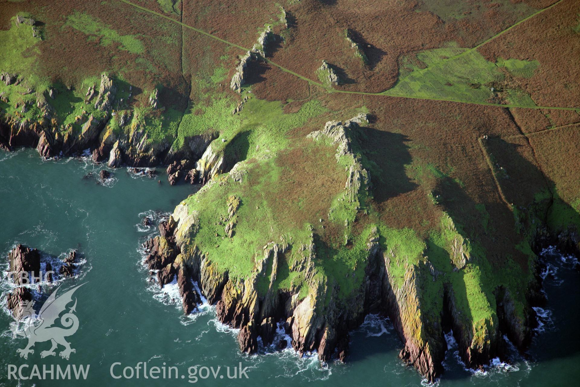 RCAHMW colour oblique photograph of Skokholm Island, viewed from the east. Taken by O. Davies & T. Driver on 22/11/2013.