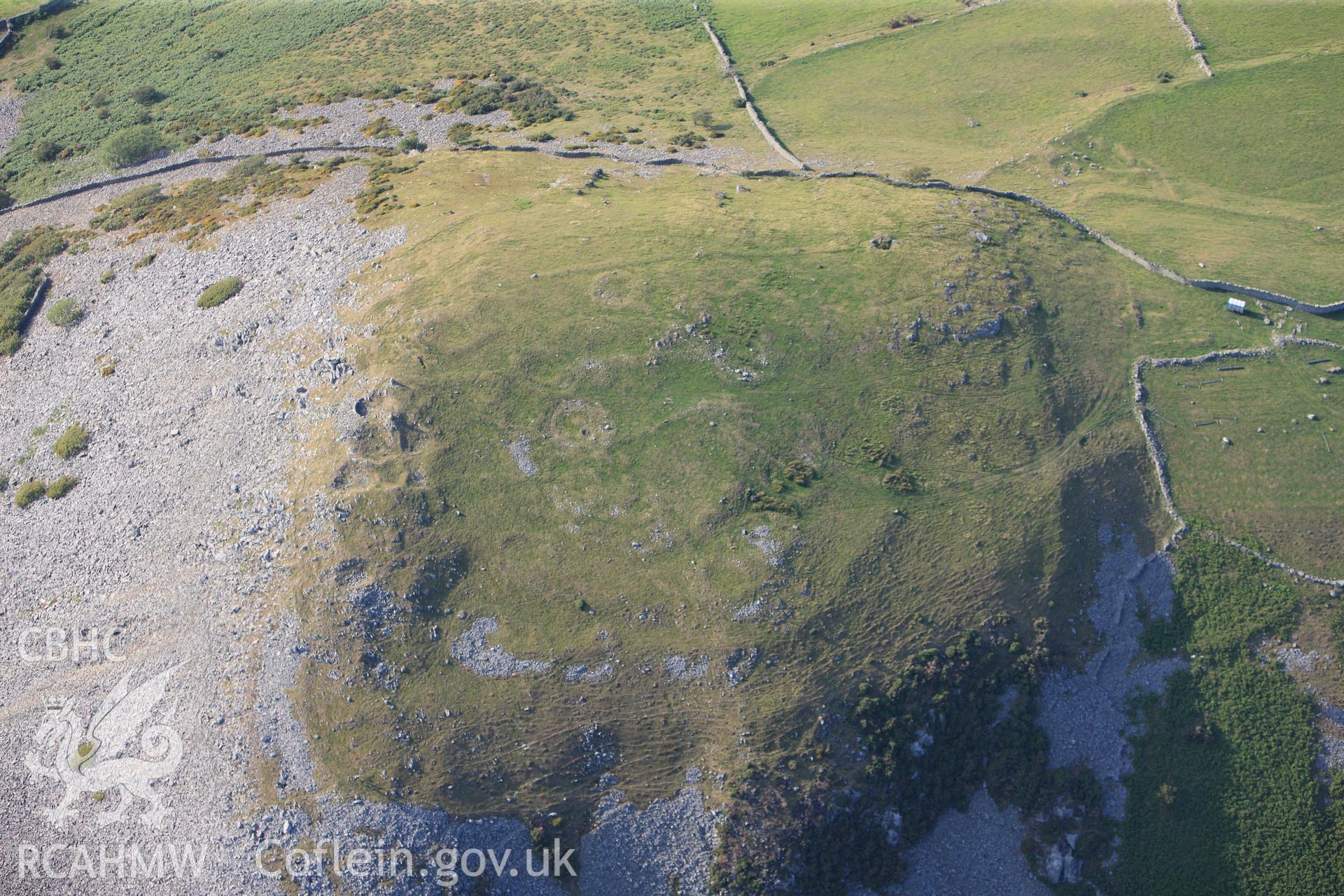 RCAHMW colour oblique photograph of Dinas Camp, Llanfairfechan. Taken by Toby Driver and Oliver Davies on 27/07/2011.