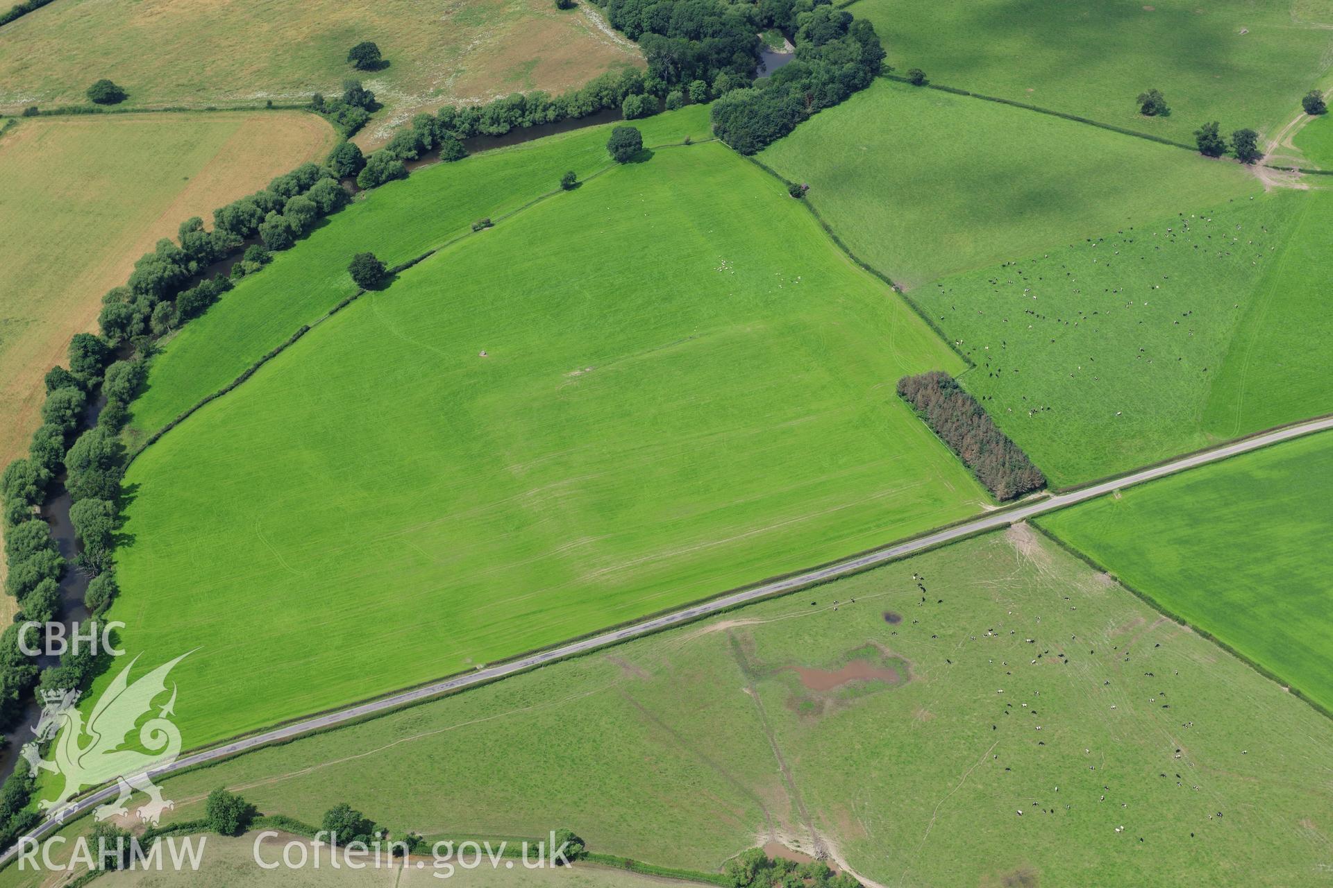 RCAHMW colour oblique photograph of Forden Gaer Roman fort. Taken by Toby Driver on 27/07/2012.