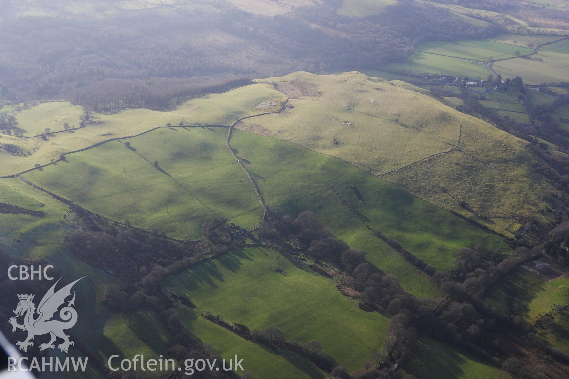 RCAHMW colour oblique photograph of Penlan Square Earthwork. Taken by Toby Driver on 07/02/2012.