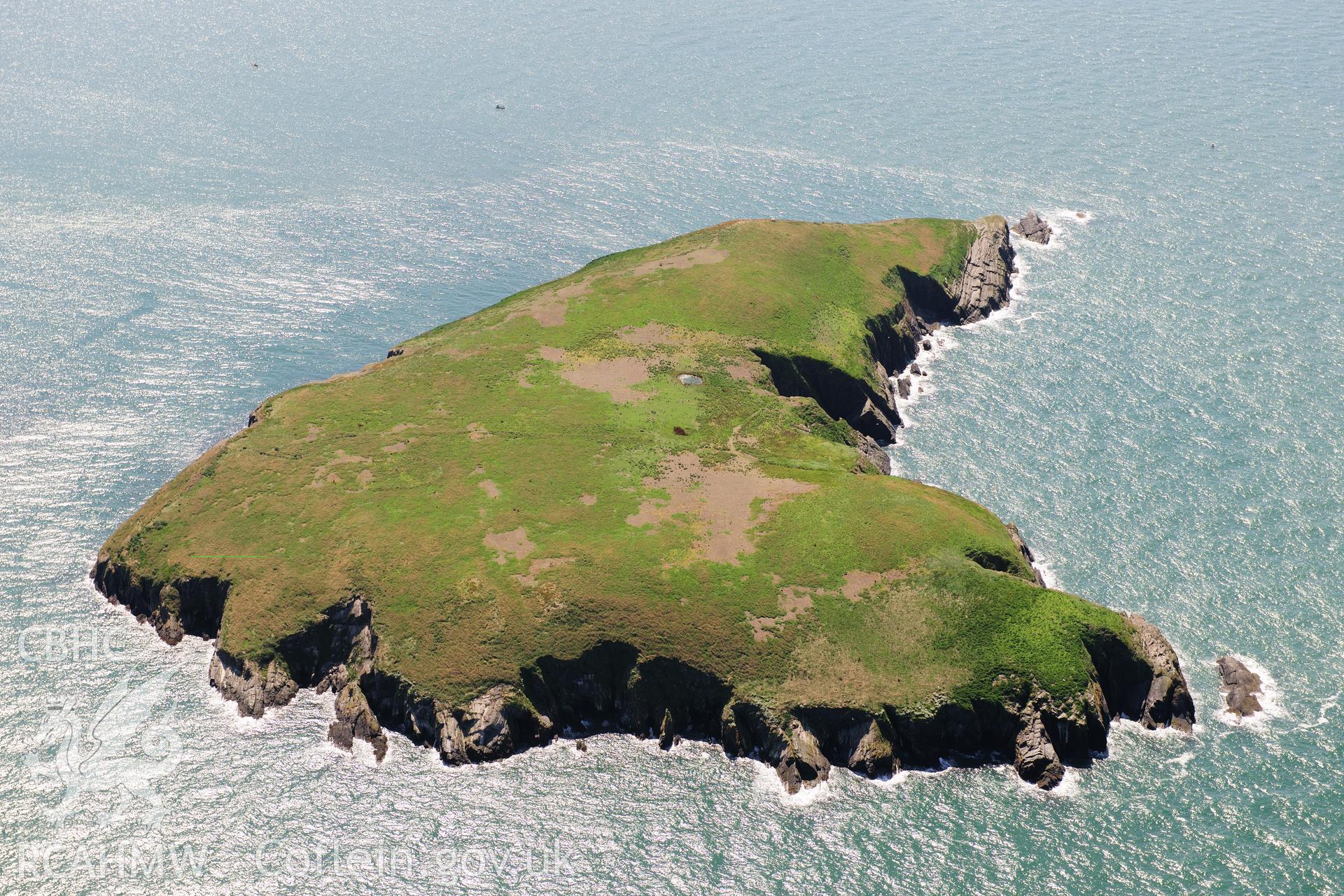 RCAHMW colour oblique photograph of Cardigan Island. Taken by Toby Driver on 27/07/2012.