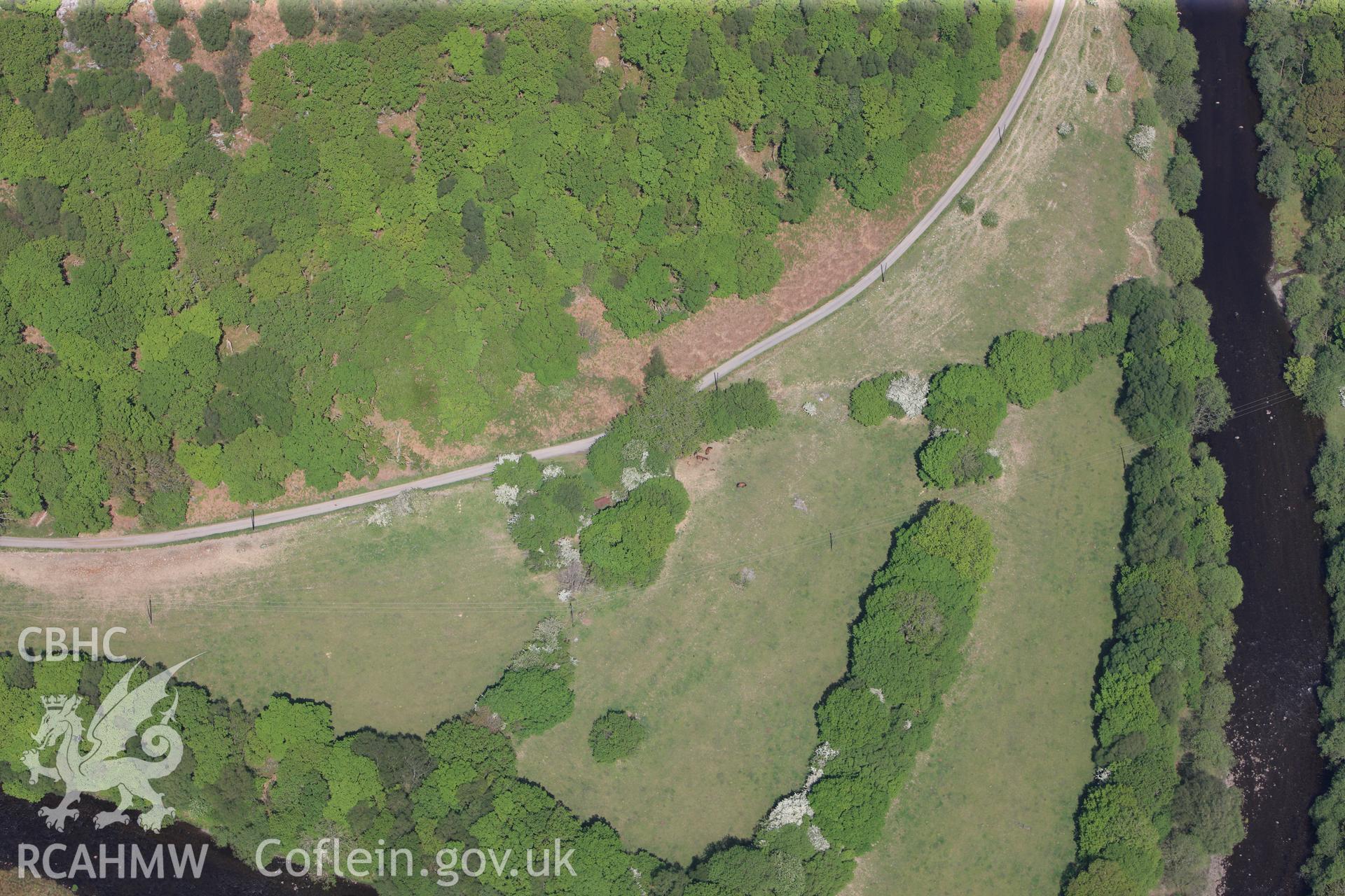 RCAHMW colour oblique photograph of Ty Newydd Standing Stone. Taken by Toby Driver on 28/05/2012.