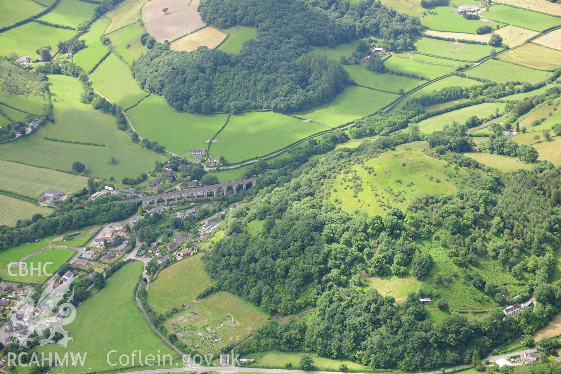 RCAHMW colour oblique photograph of Knucklas viaduct, and village. Taken by Toby Driver on 27/07/2012.